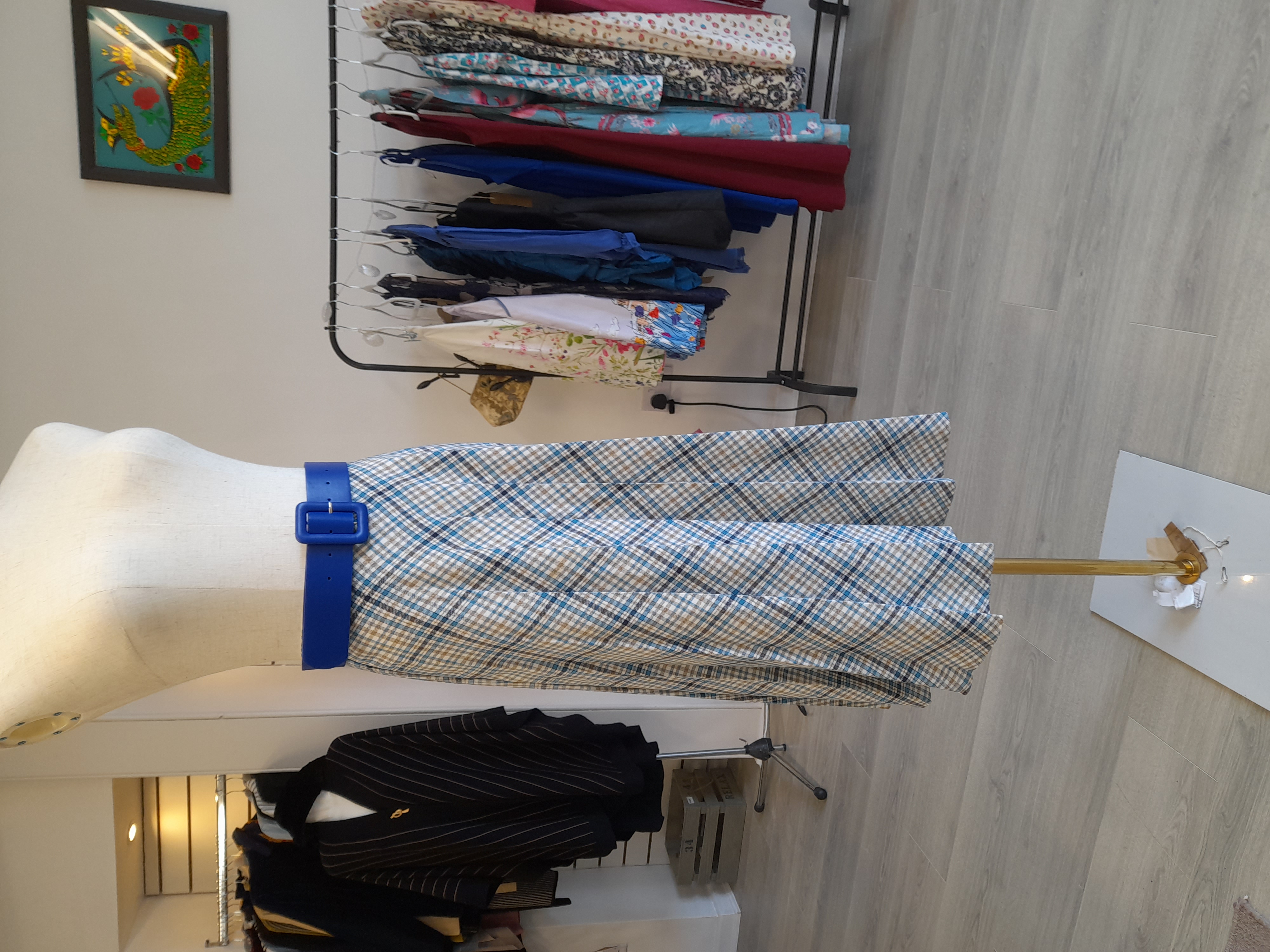 70's Check-blue pleated midi skirt