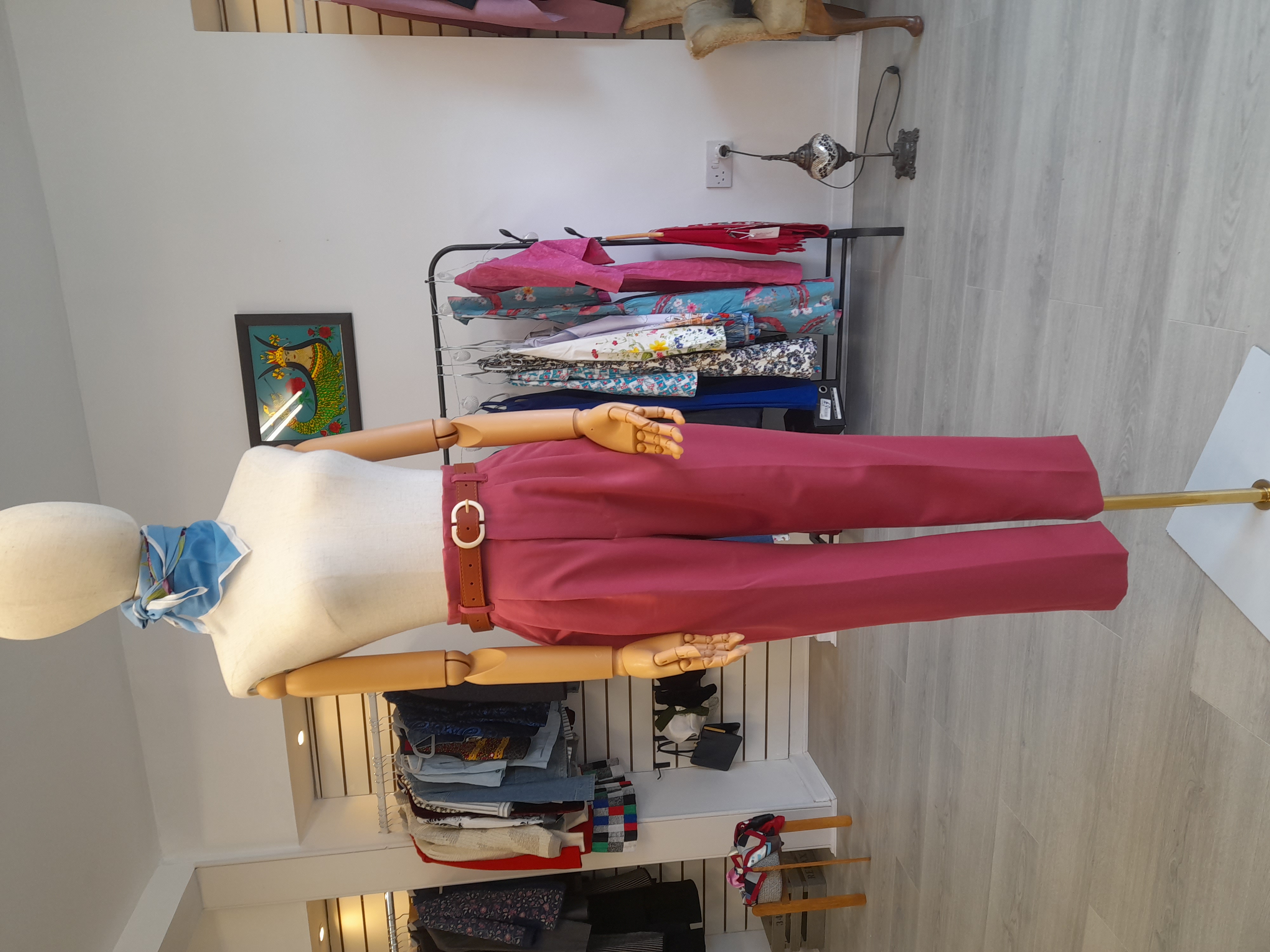 Dark pink trousers 