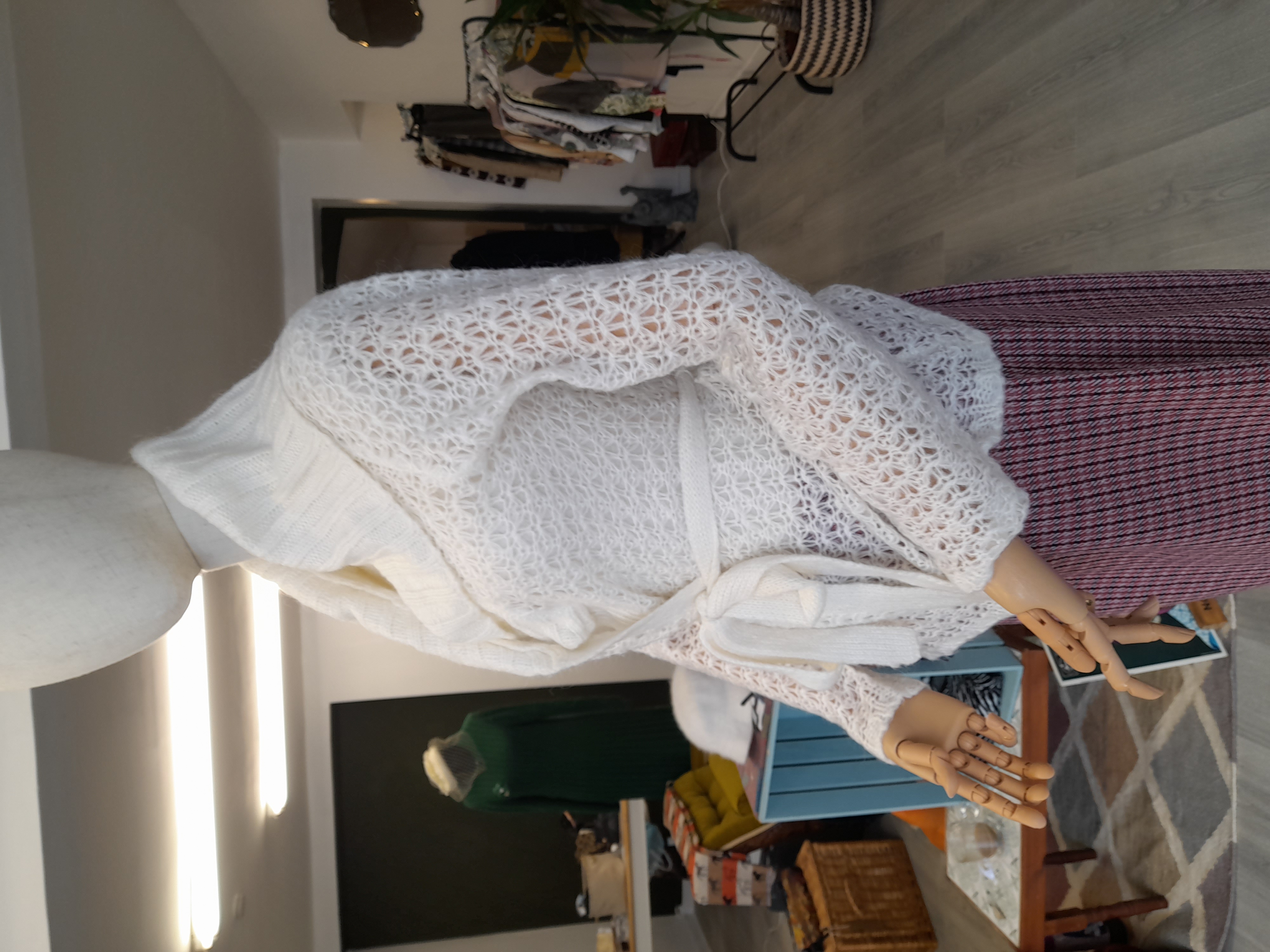 White crochet cardigan, Size XS 