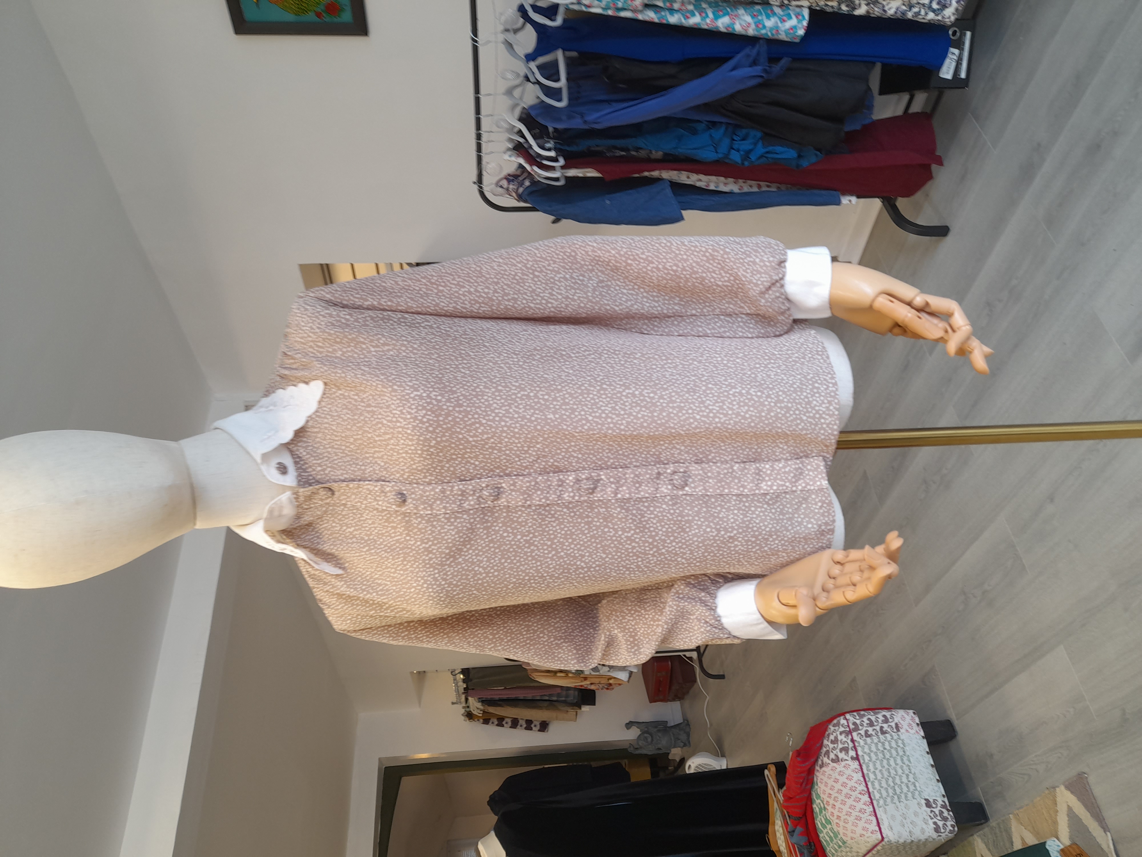 70s inspired Beige and White Retro Shirt, Size S