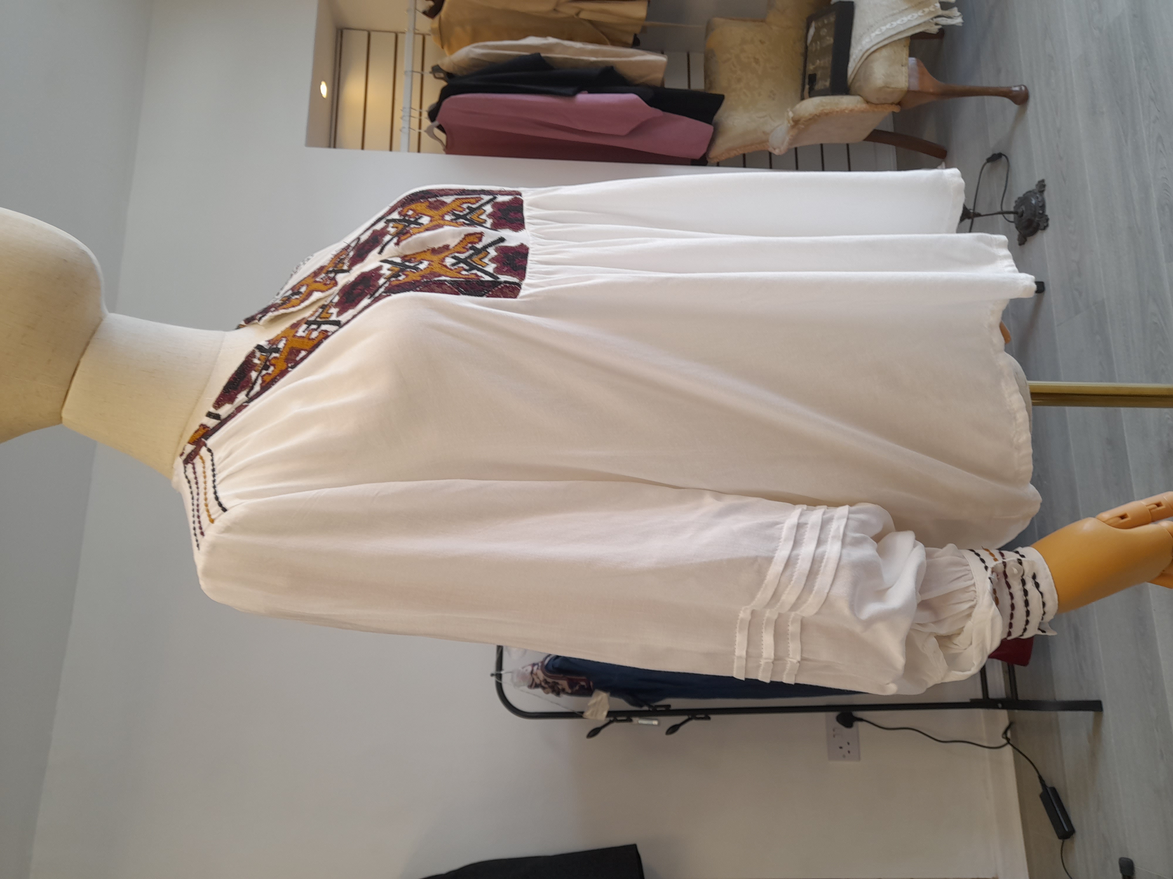 Sfera Basic brand new blouse, Size S