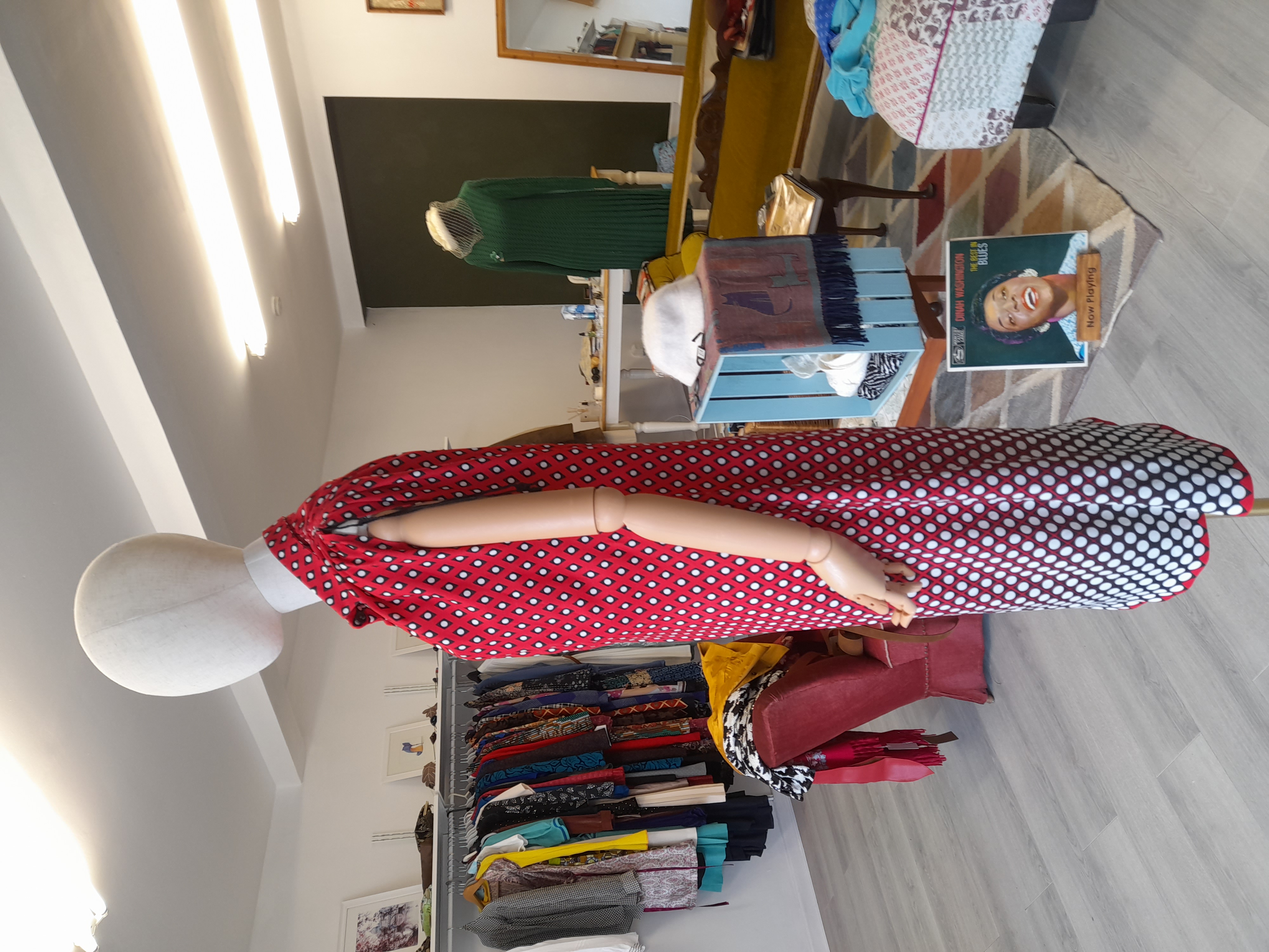 70s Vintage sort sleeve dress
