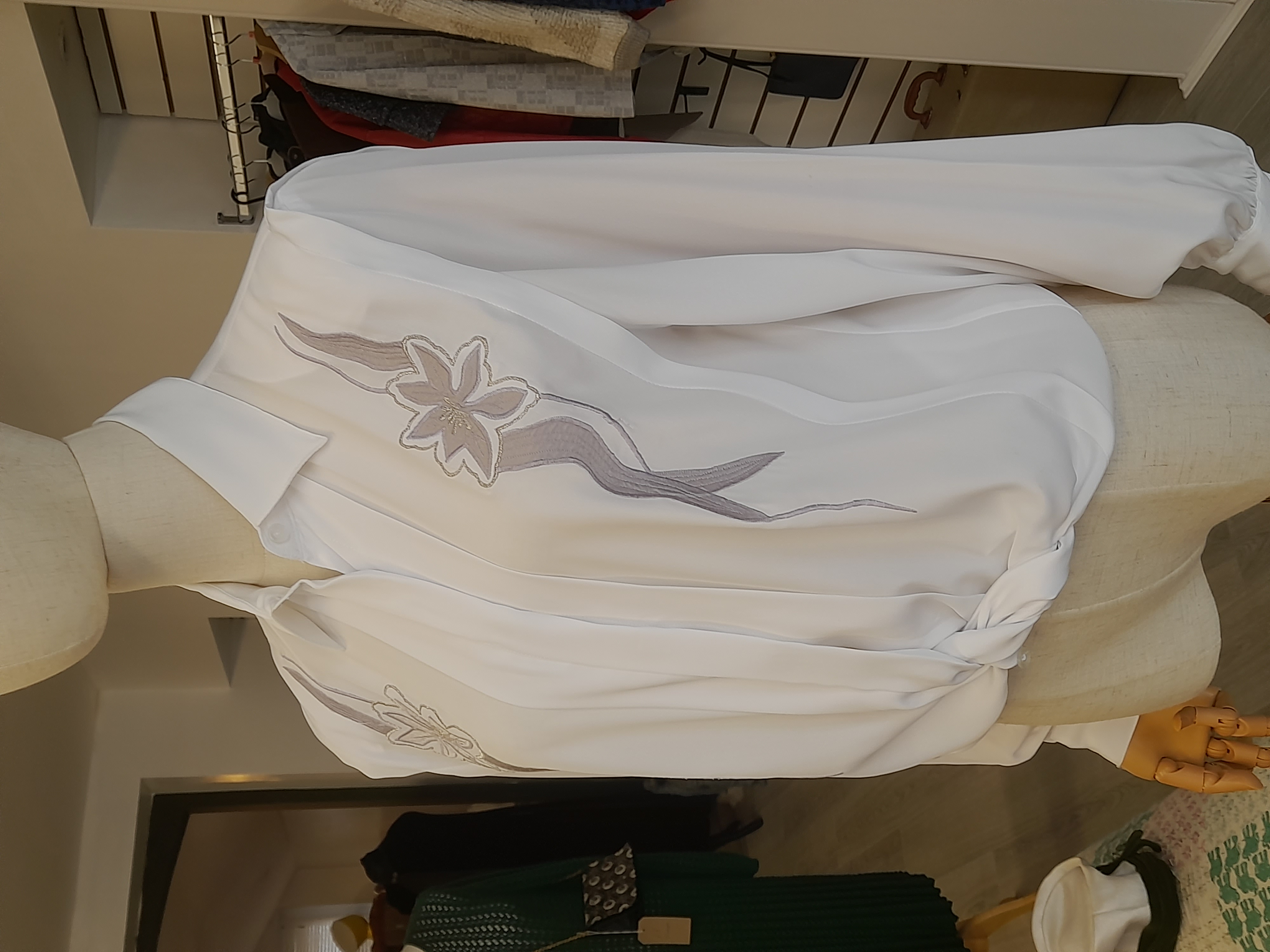 Vintage White and Grey Shirt, Size S to M