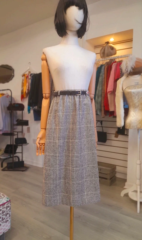 Vintage 70s knee-length Attitude skirt, size XS to S