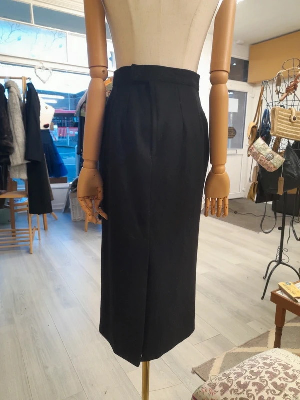 Vintage Classic 40s to 60s high waisted pencil skirt, Size S