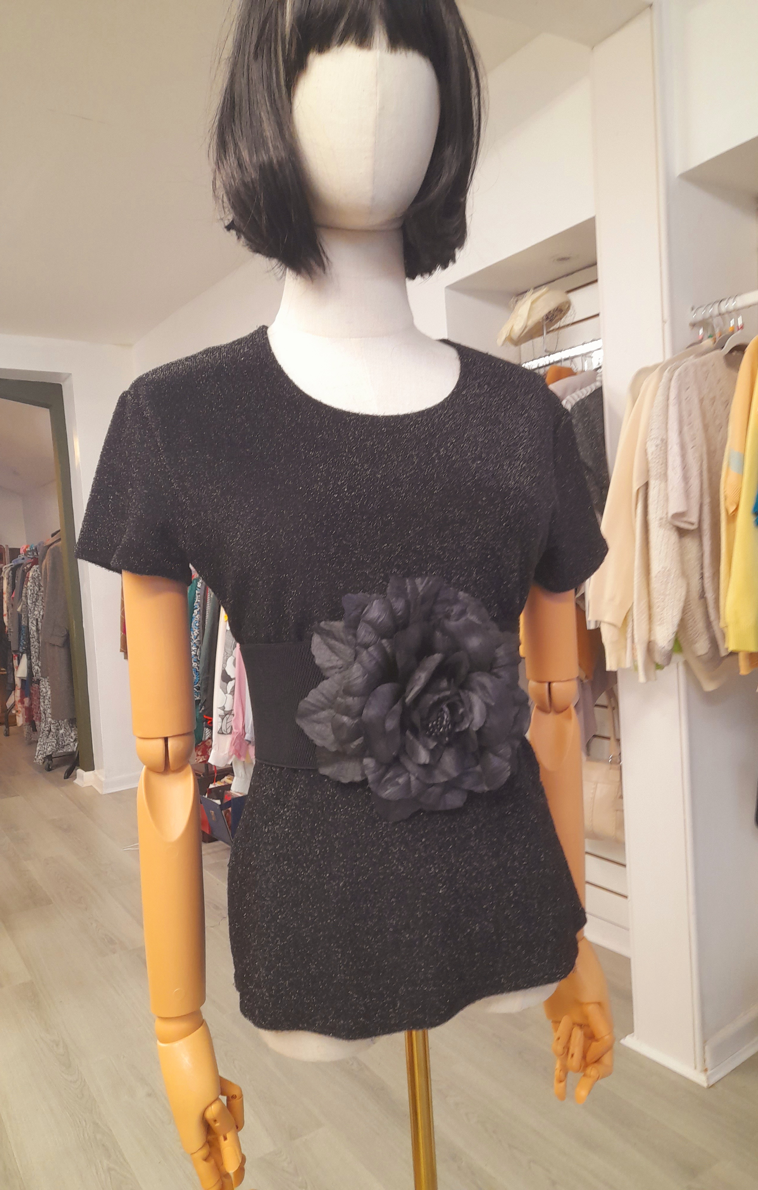 Black Short Sleeve Shimmer T-shirt, Size M to L