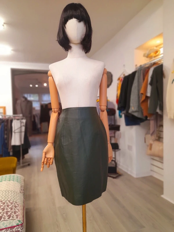 Vintage David Hollis 80s/ 90s Leather Green Skirt, Size S
