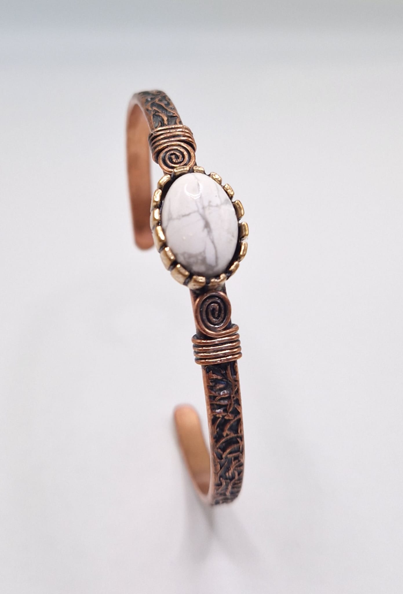 Copper Bracelet with White Howlite Stone – Adjustable Artisan Jewelry