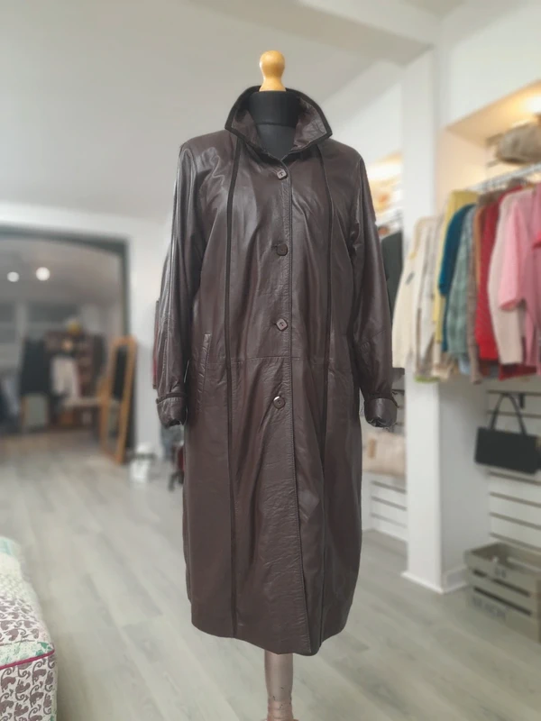 Vintage 80s, 90s Leather Long Brown, Size S to M
