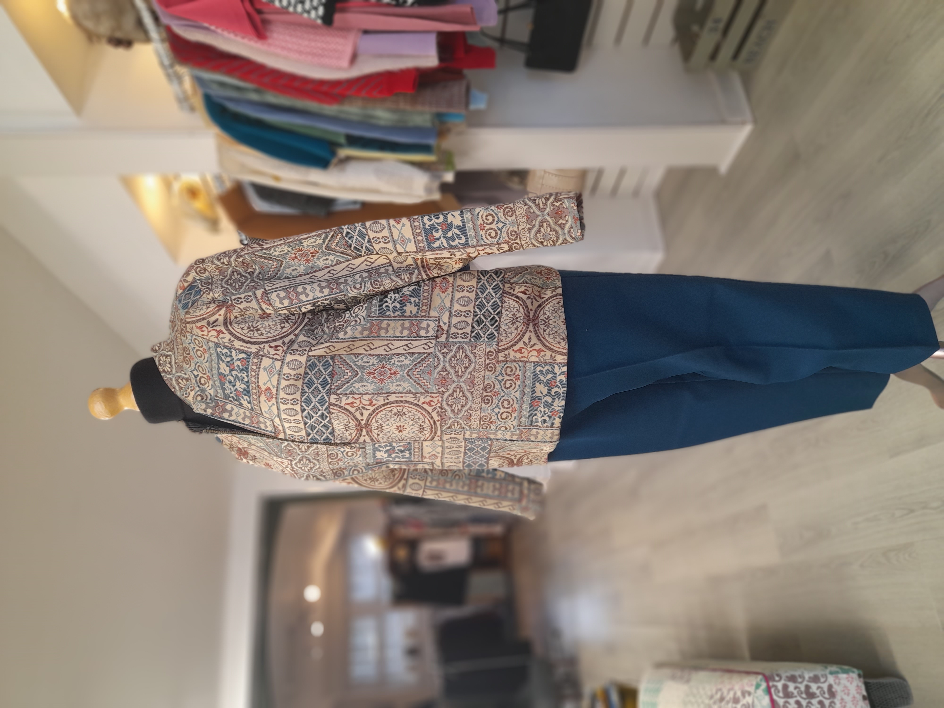 Vintage 2 piece Alfred Dunner Trousers ad Jacket Set, Size 18