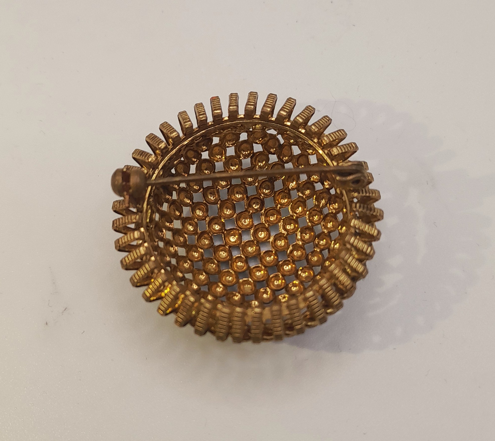 Vintage gold-tone openwork brooch