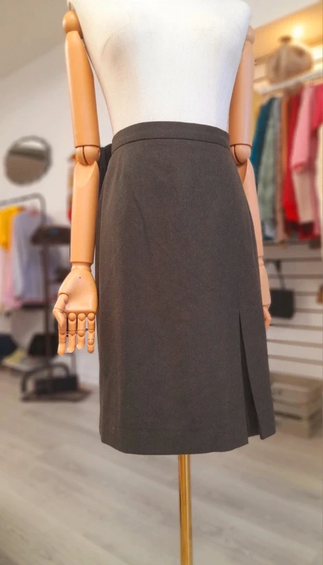 JH Collectibles Vintage Pencil Skirt Wool Blend, size 8