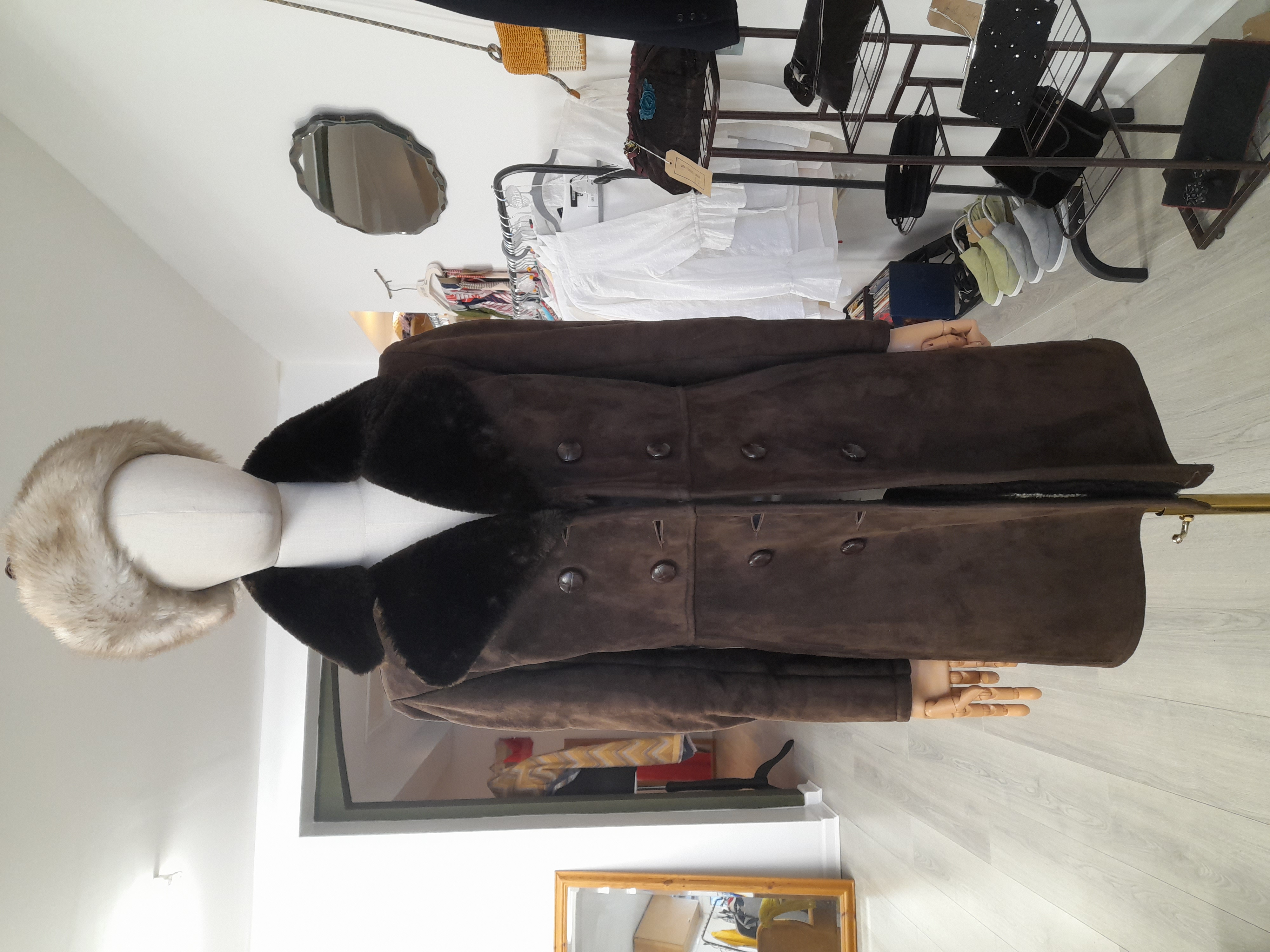 Vintage 1970's Dark Brown Fur Lined Sheepskin/Suede Coat. Size XS to S