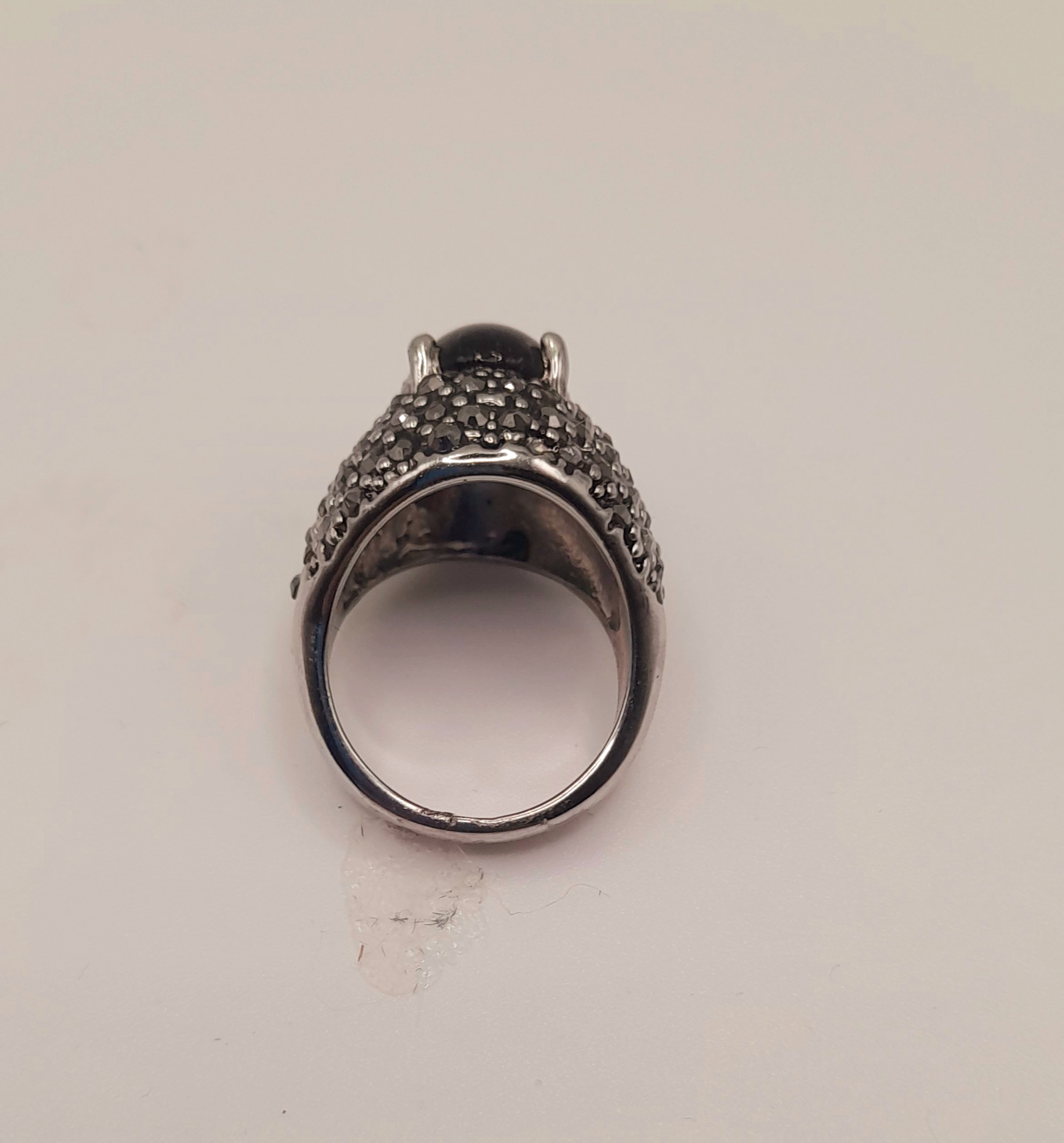 Vintage-style Cocktail Ring, Size O