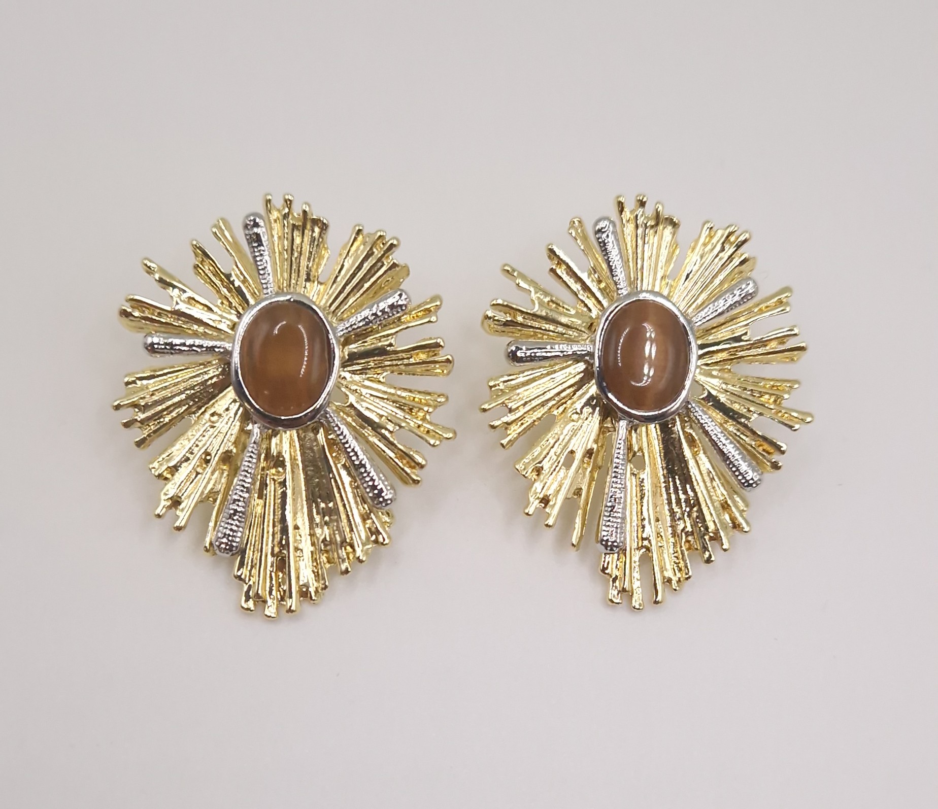 vintage style stud earrings