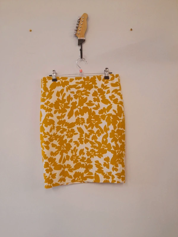 LOFT Petite Mini Skirt, Size XS to S