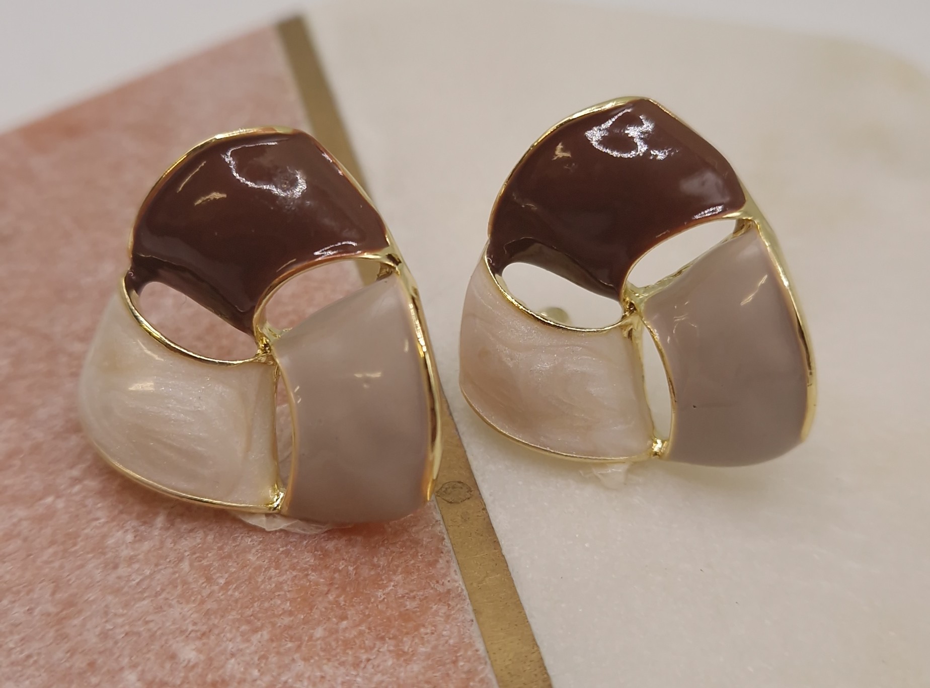 gold-tone geometric triangle stud earrings