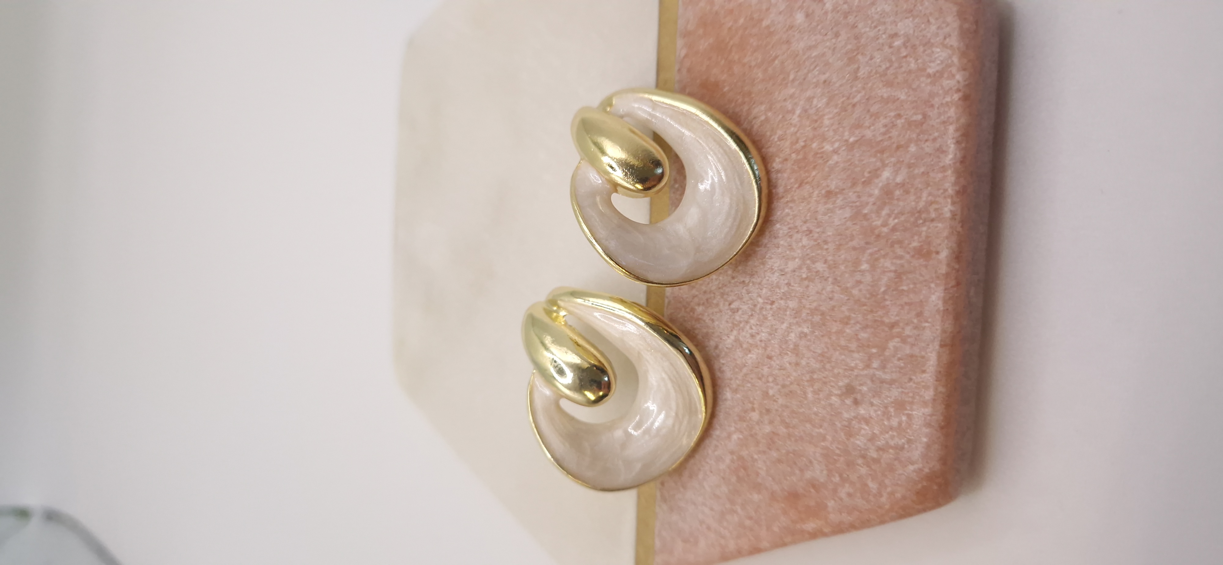 chunky gold-tone stud earrings