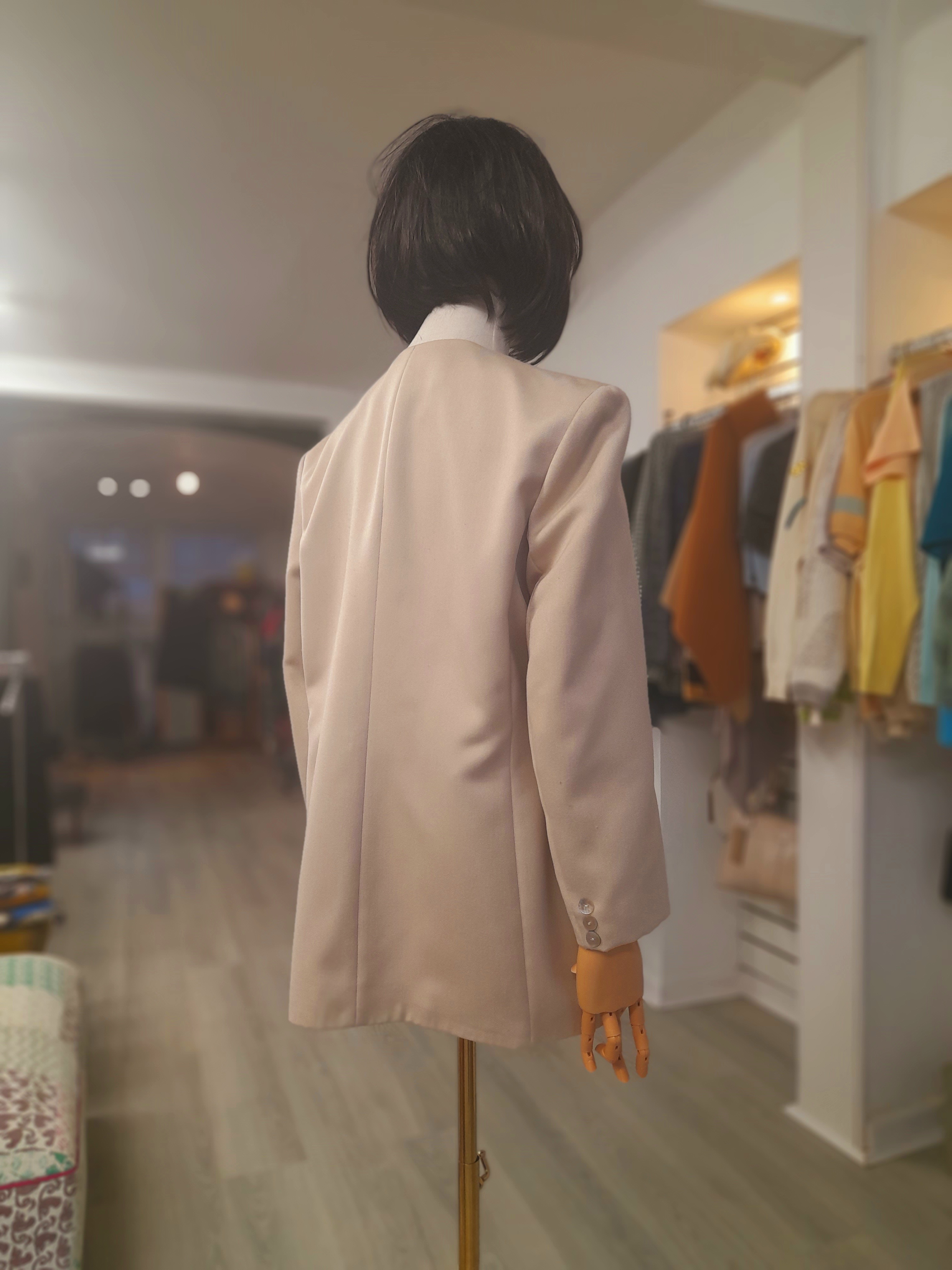 Vintage Imogen Collarless Beige Single-button Blazer, Size M to L