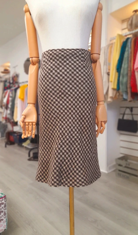 BB Studio Pencil Wool blend Skirt, size XS 