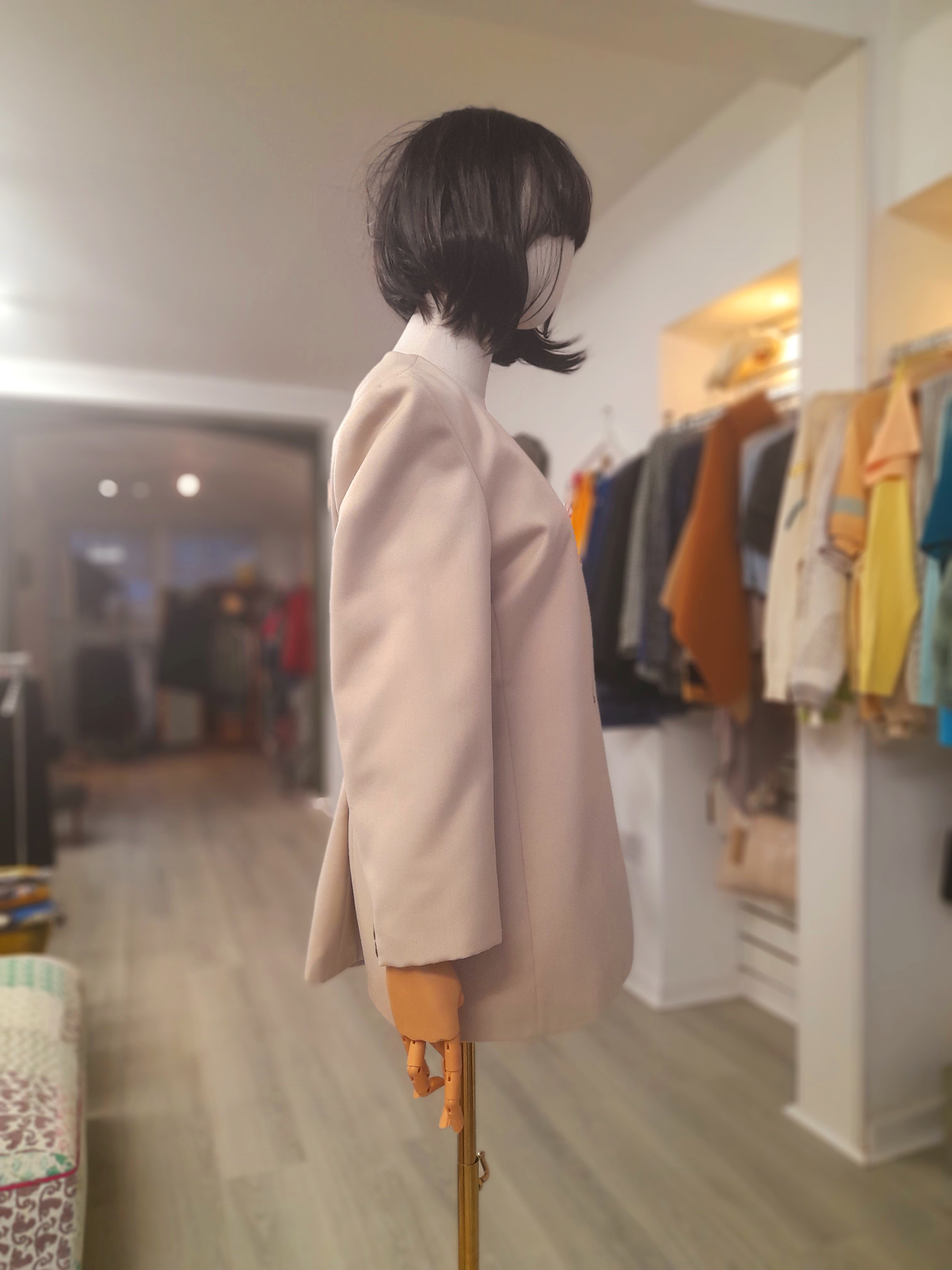 Vintage Imogen Collarless Beige Single-button Blazer, Size M to L