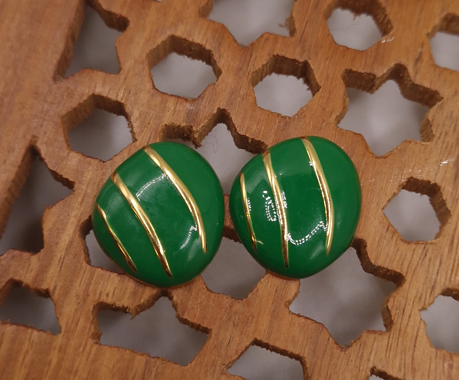 Vintage-style green enamel and gold-tone stud earrings