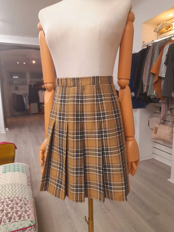 Wild Fable Size L pleated mini skirt