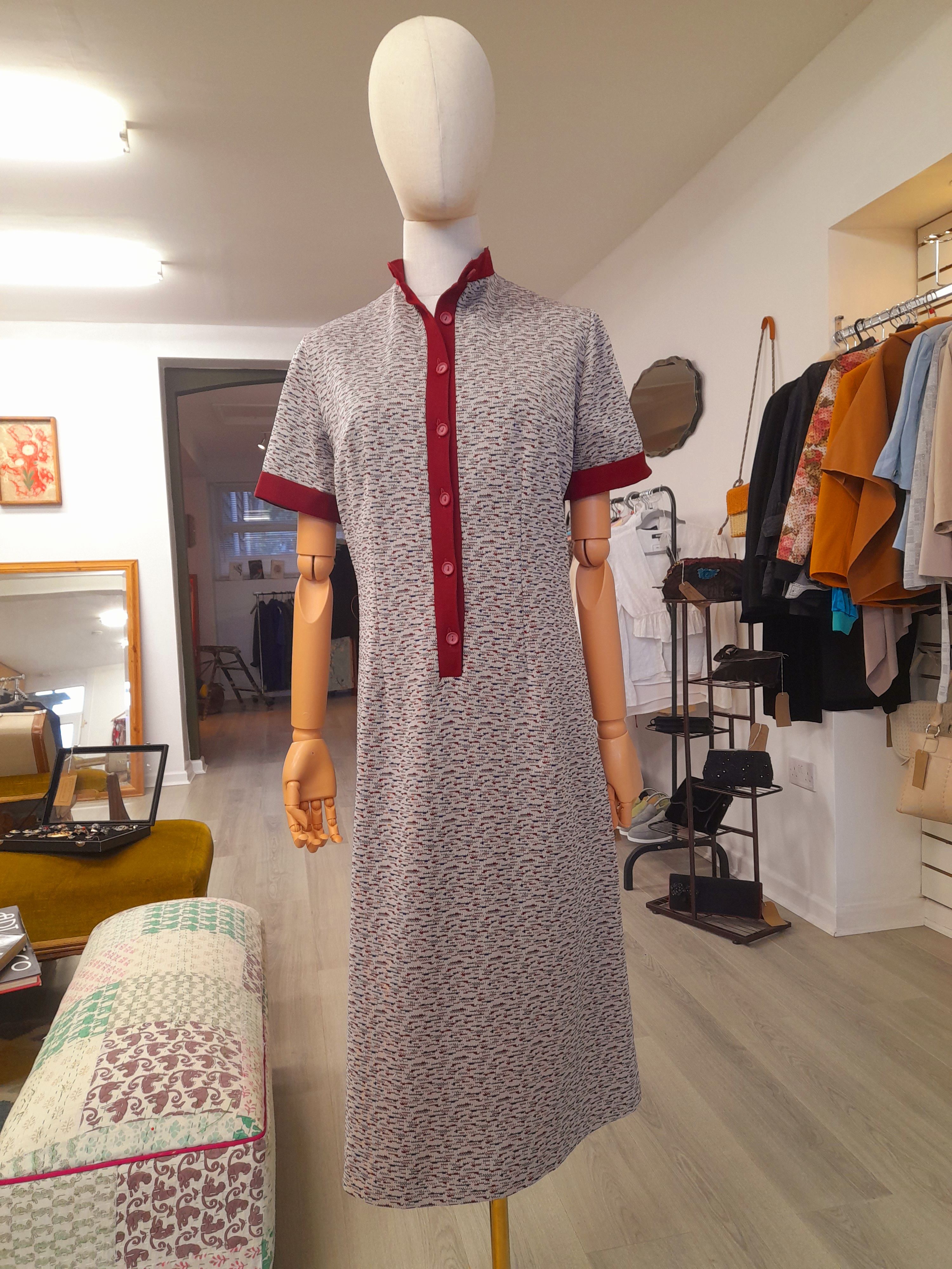 Vintage Late 60s, early 70s Midi Dress, Size S to M