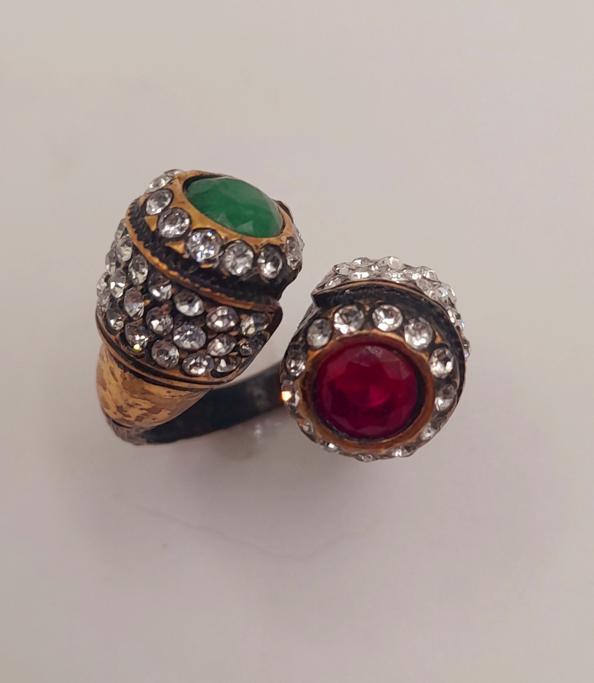 Vintage-style bypass ring, Size P