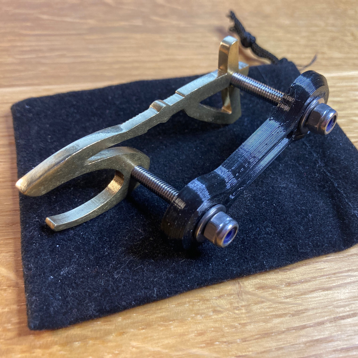 Backdate logo cylindrée 2.4 - Backdate 2.4 logo Motor size