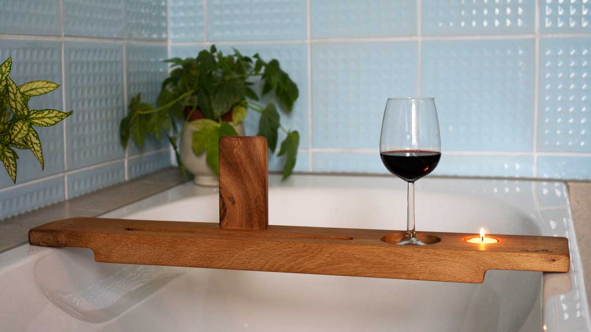 Besondere Badewannenablage