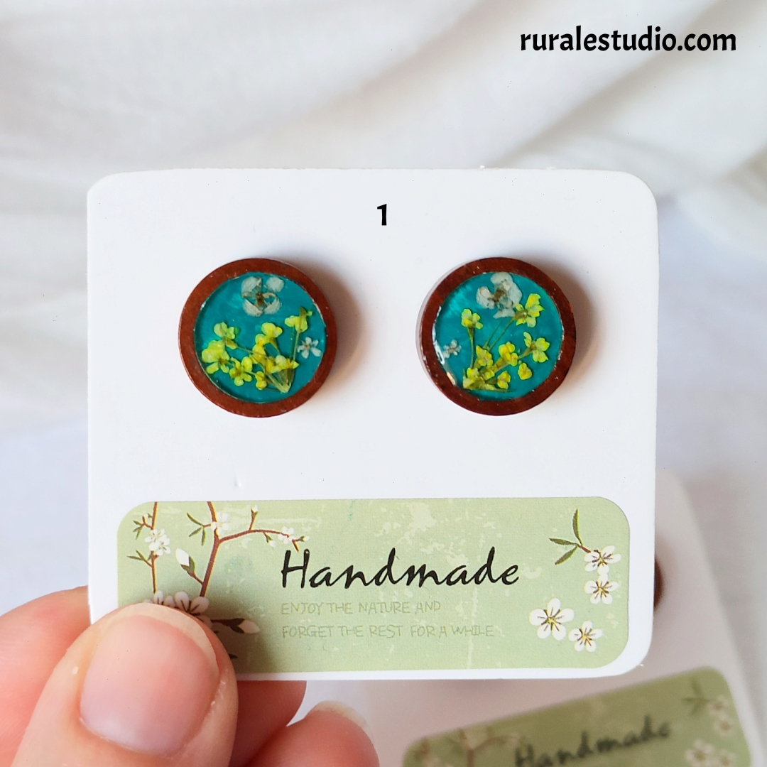 Pendientes de madera - Botón Primavera