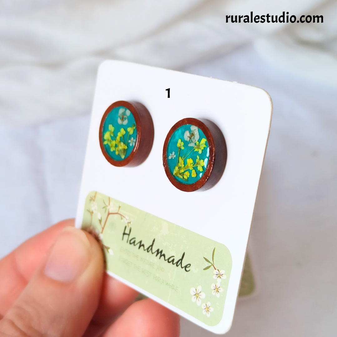 Pendientes de madera - Botón Primavera