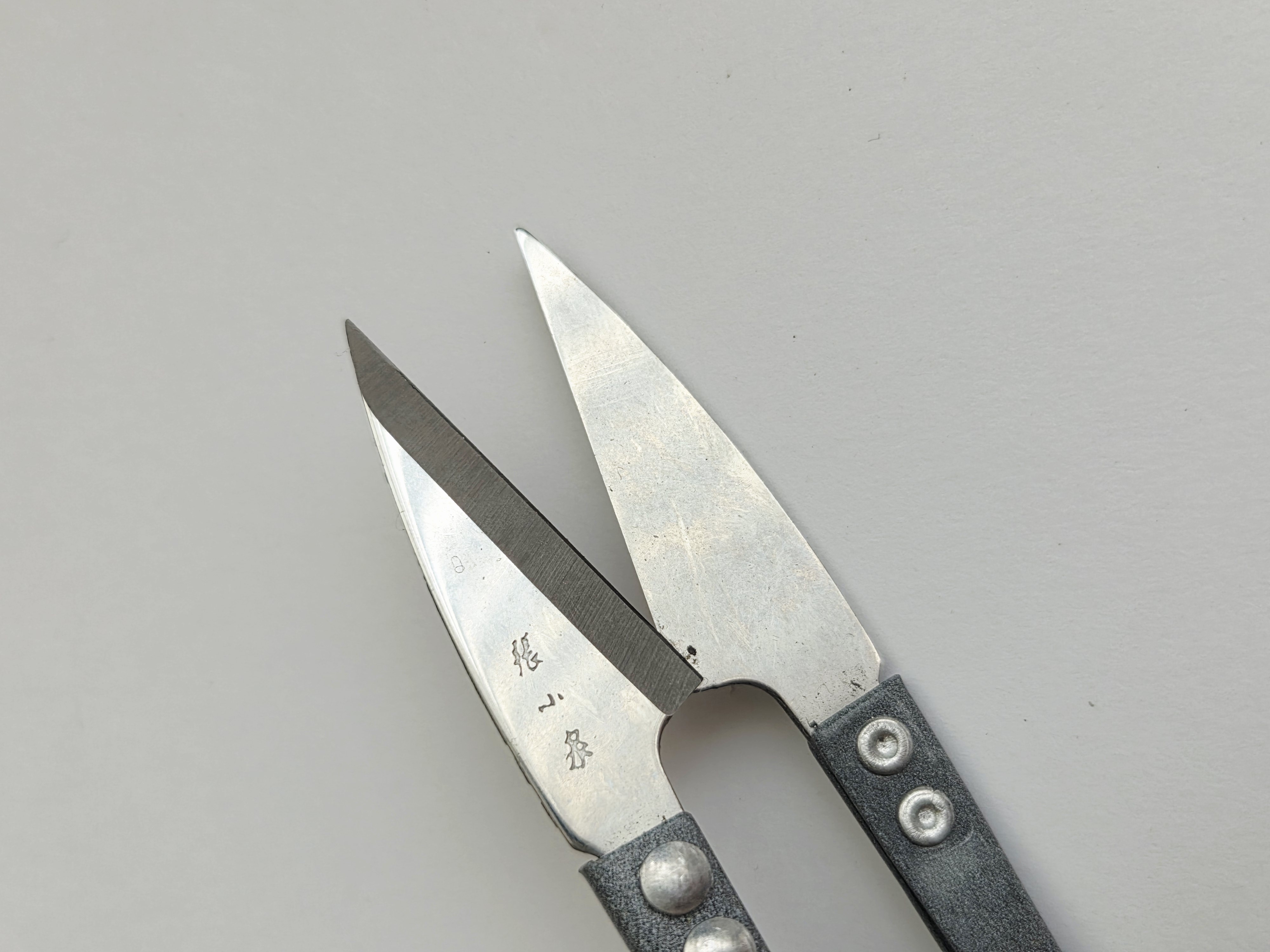 Vintage Japoniškos siūlų žirklutės (糸切りばさみ – itokiri basami)