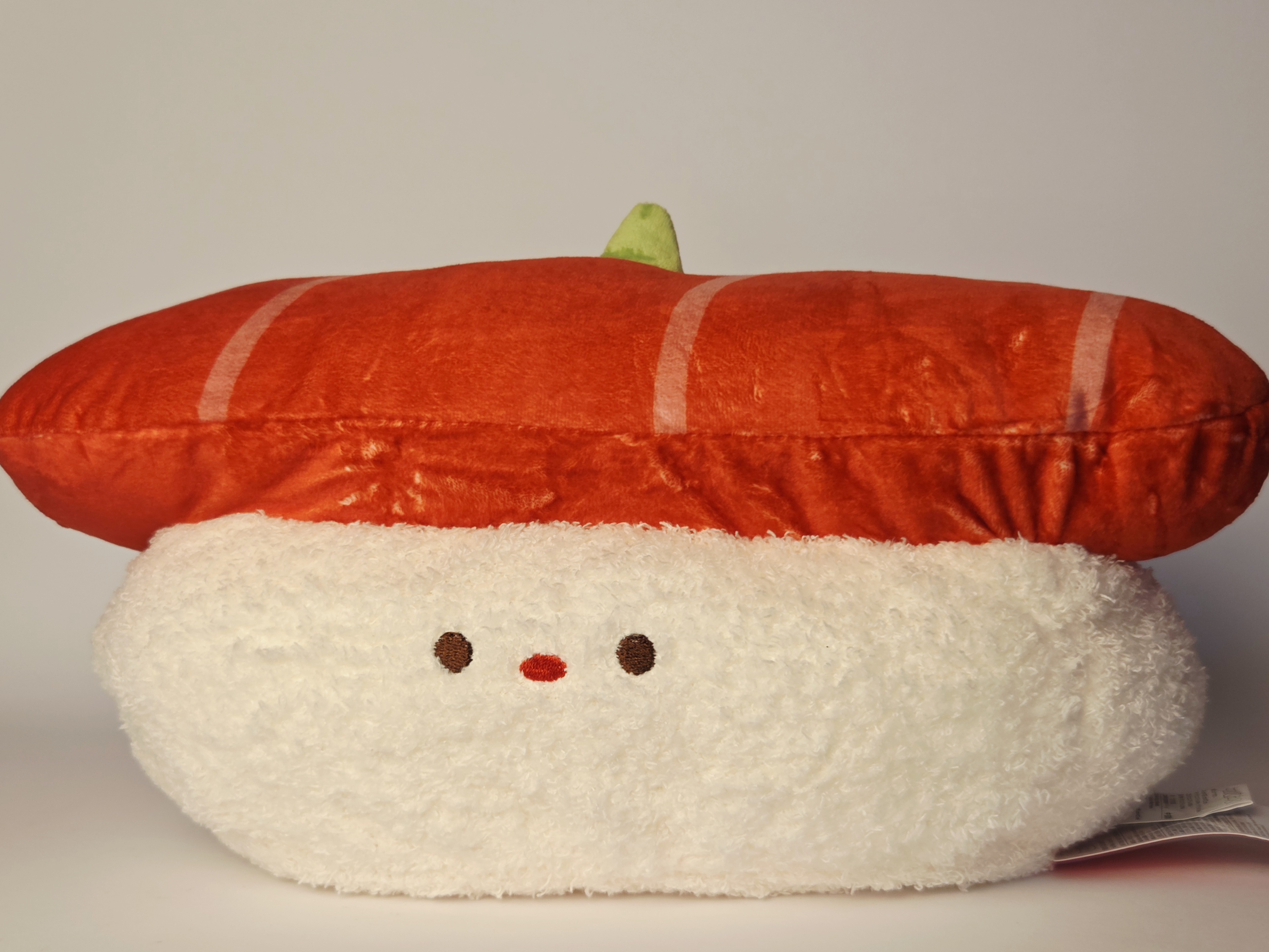 Daiso Tuna Sushi Hug Pillow pagalvėlė