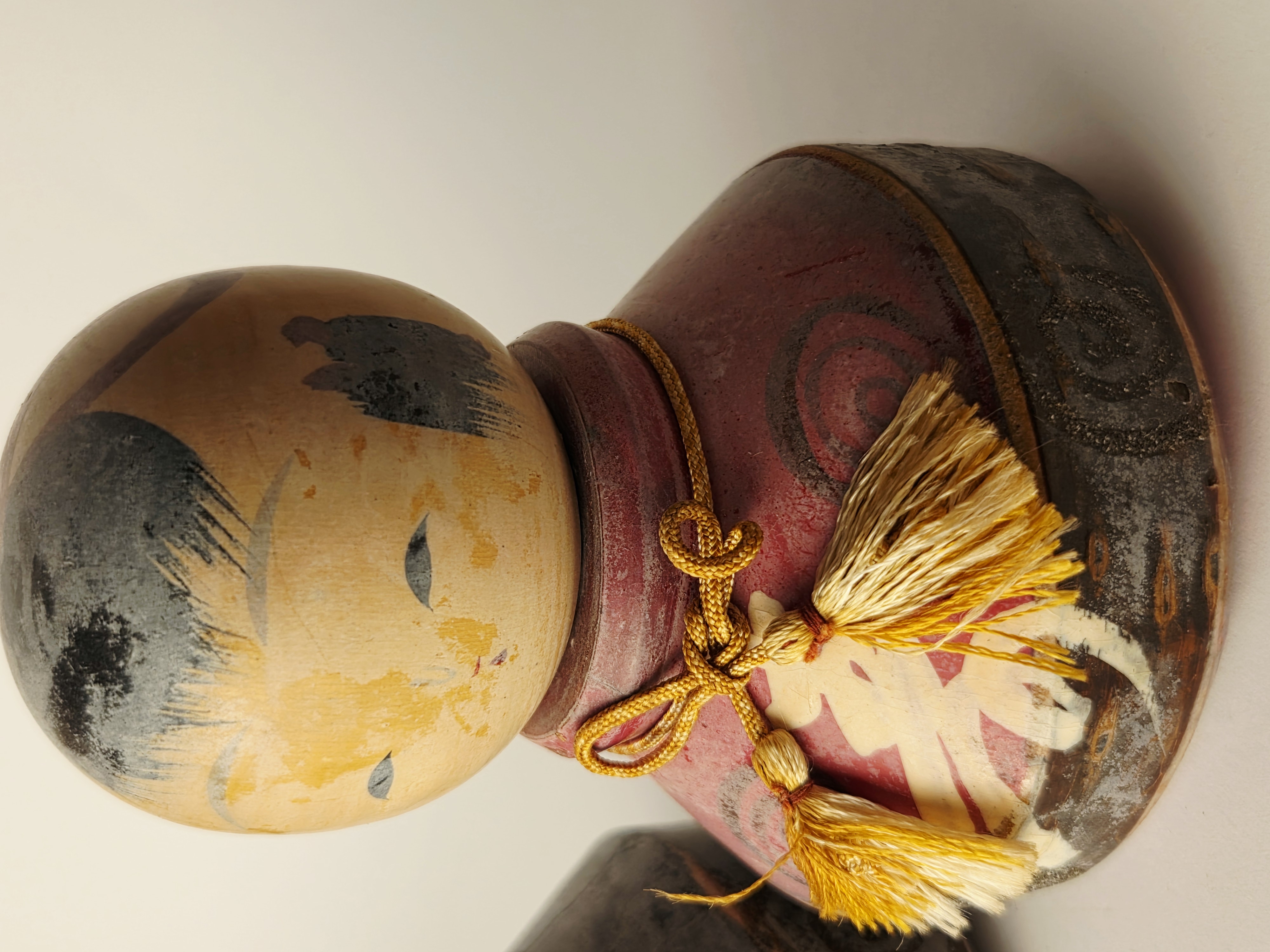 Dvi vintage kokeshi lėlės