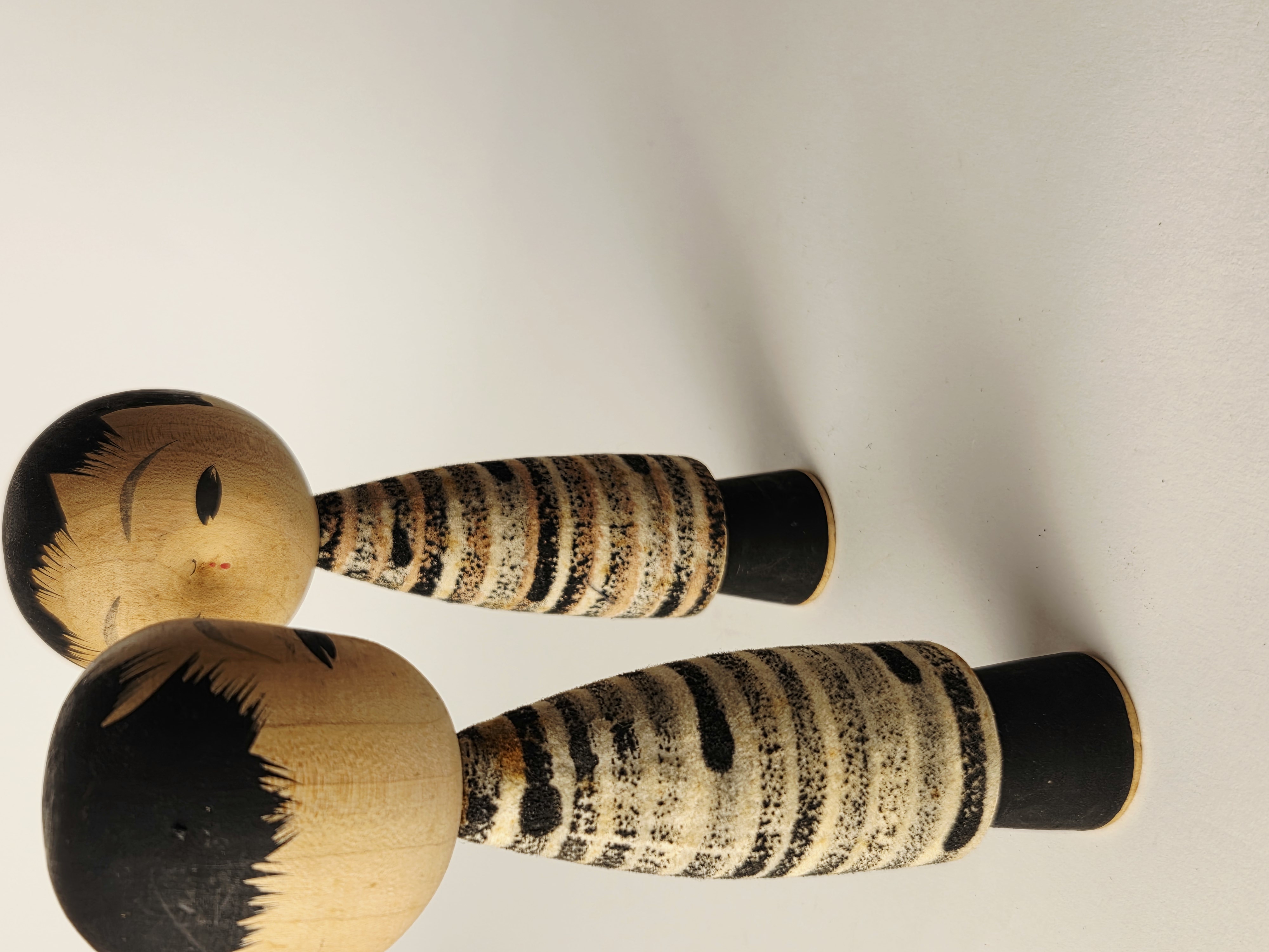 Vintage japoniškų Kokeshi lėlių pora
