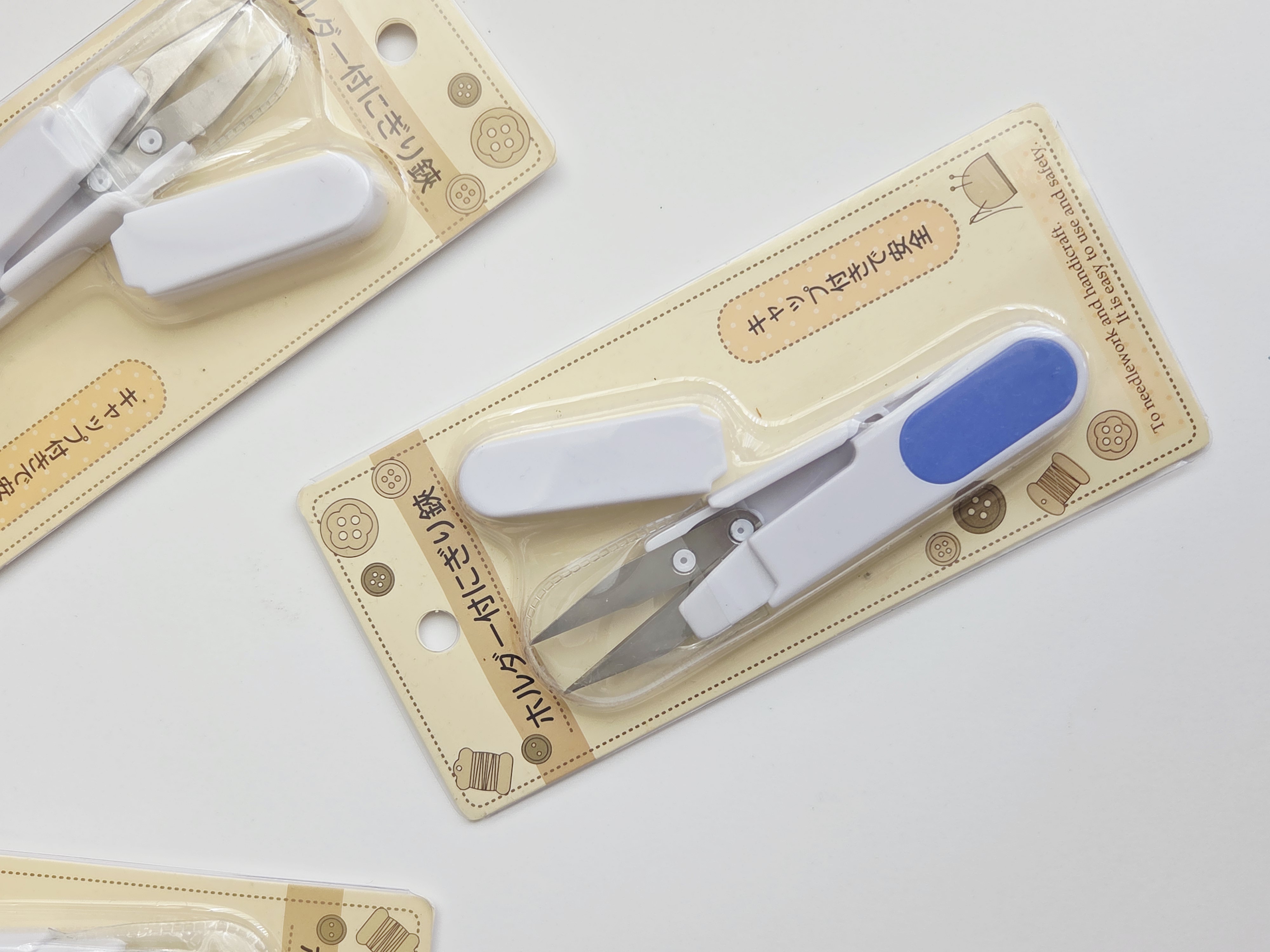 Japoniškos siūlų žirklutės (糸切りばさみ – itokiri basami)