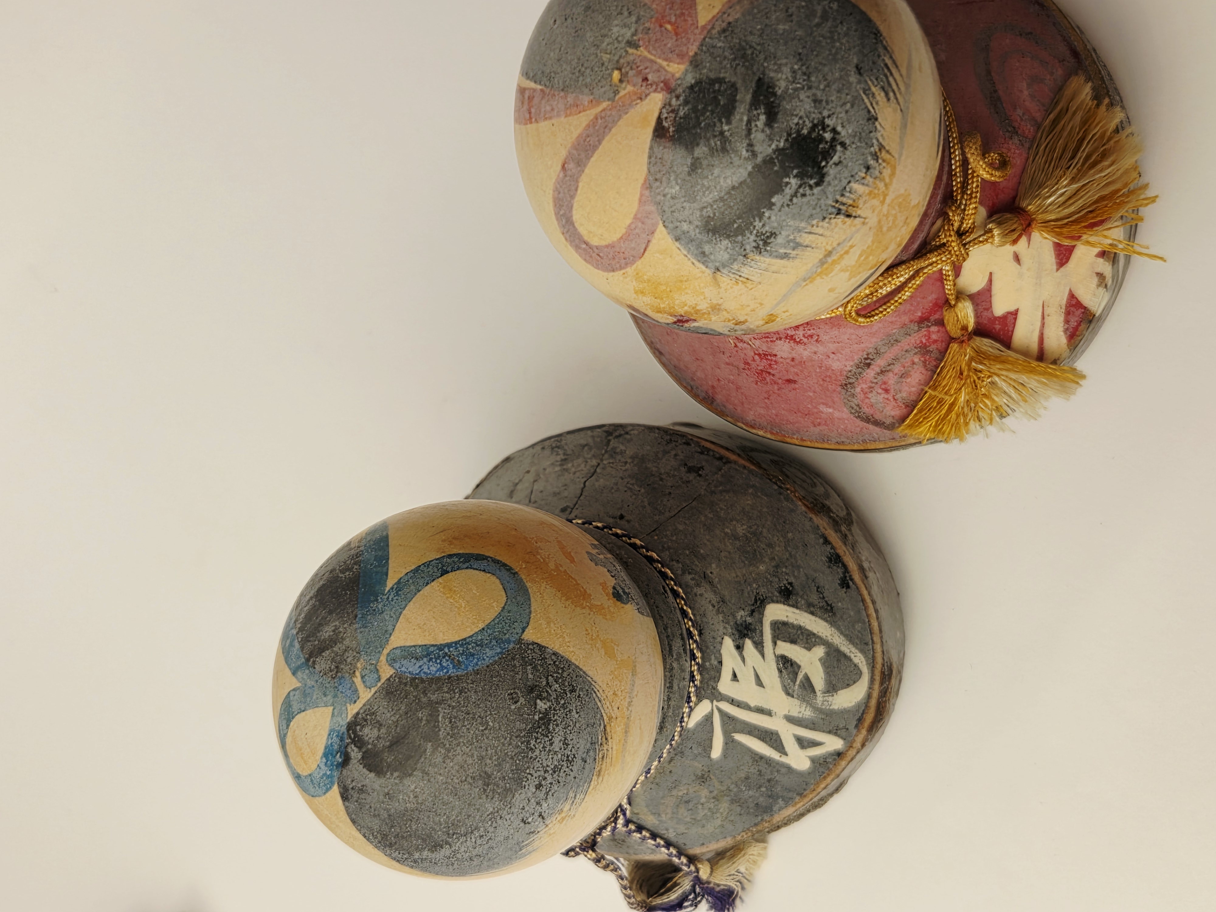 Dvi vintage kokeshi lėlės