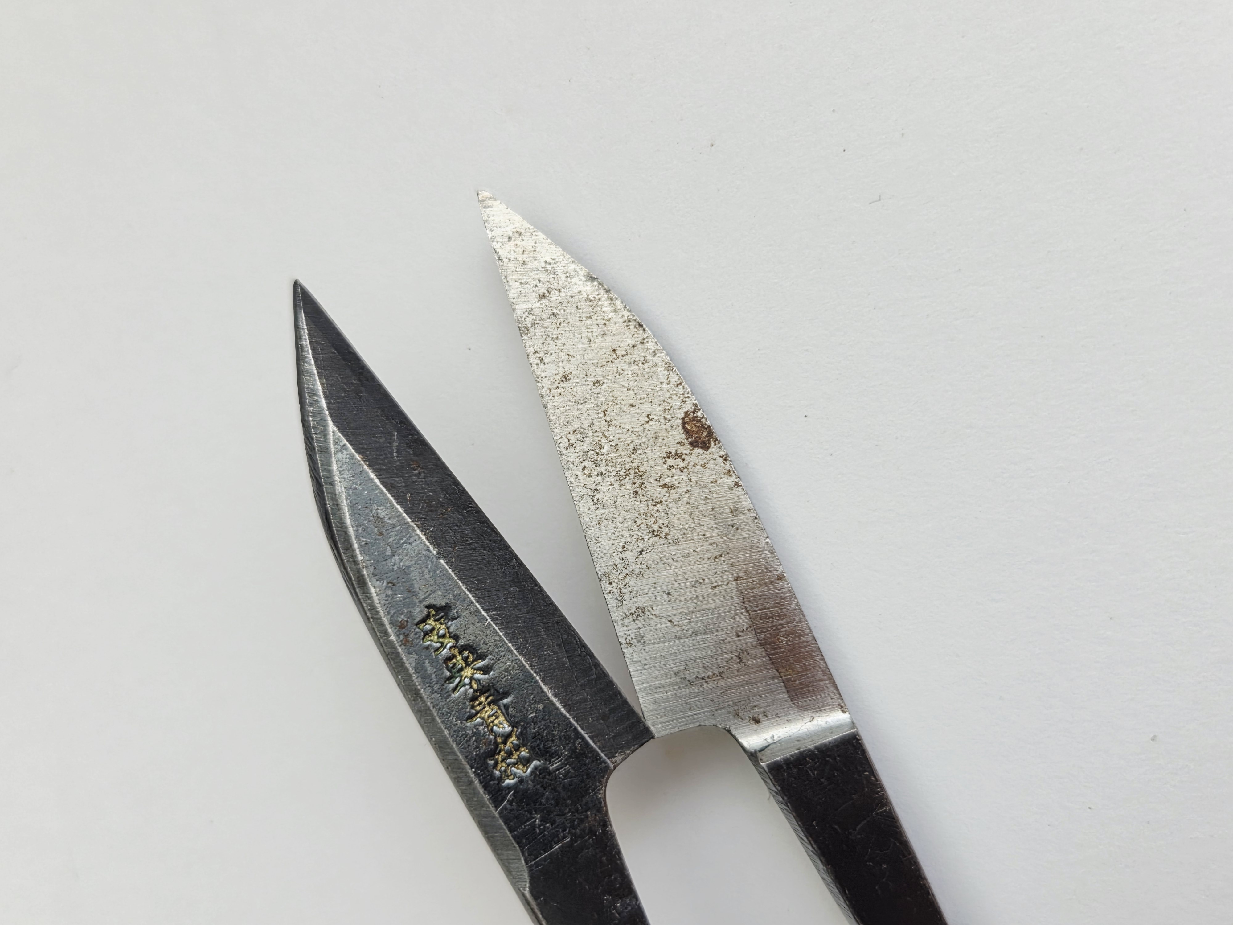 Vintage Japoniškos siūlų žirklutės (糸切りばさみ – itokiri basami)