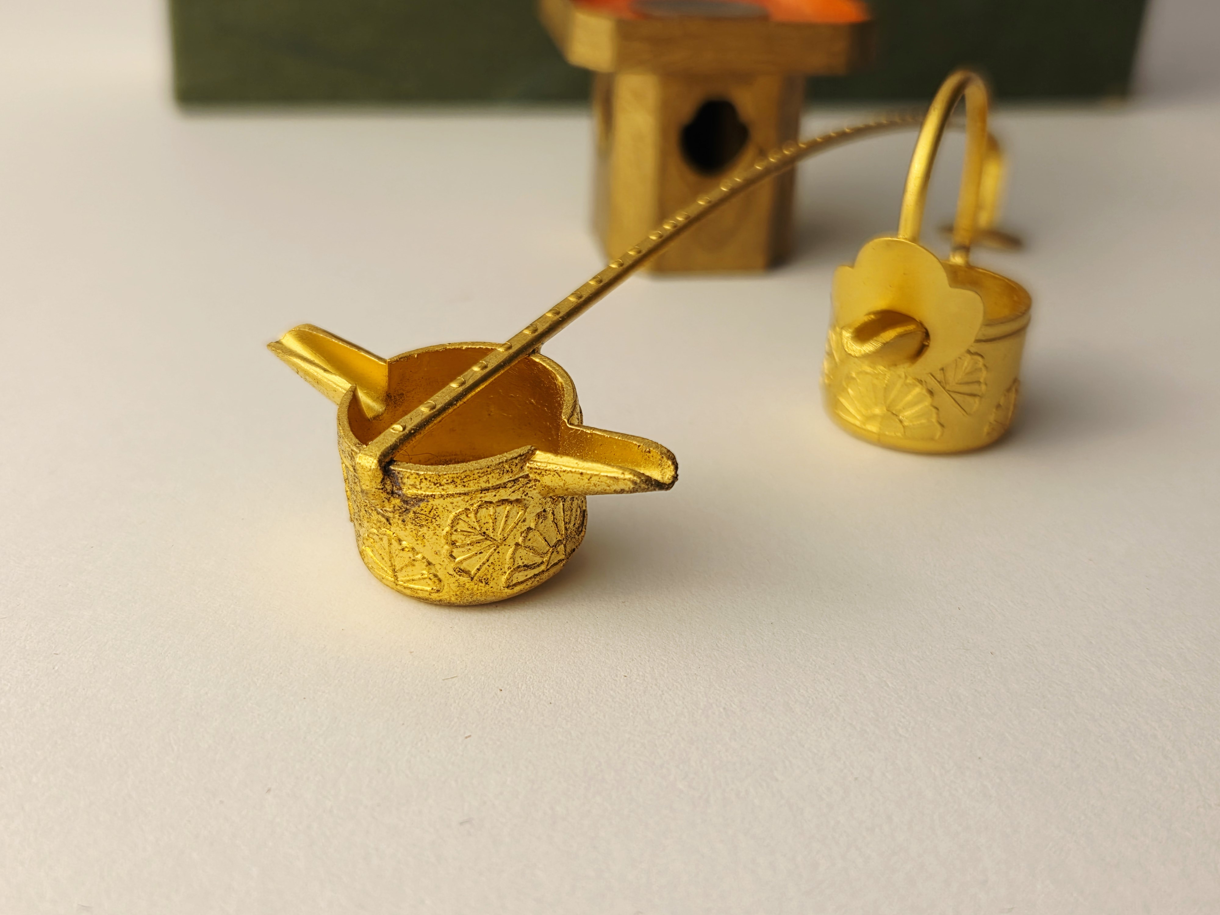 Vintage japoniškų „Hina Matsuri“ miniatiūrinių aksesuarų rinkinys