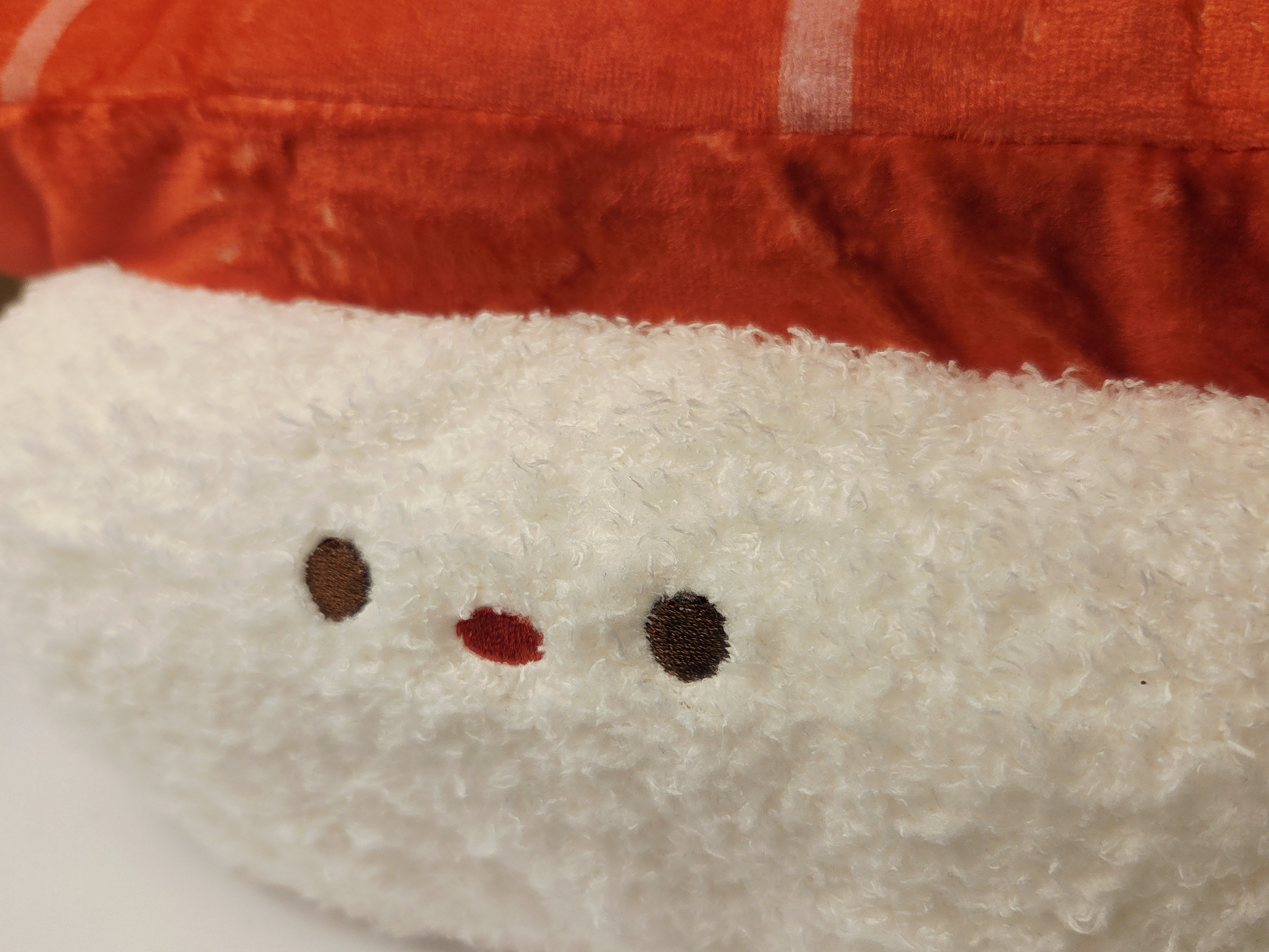 Daiso Tuna Sushi Hug Pillow pagalvėlė