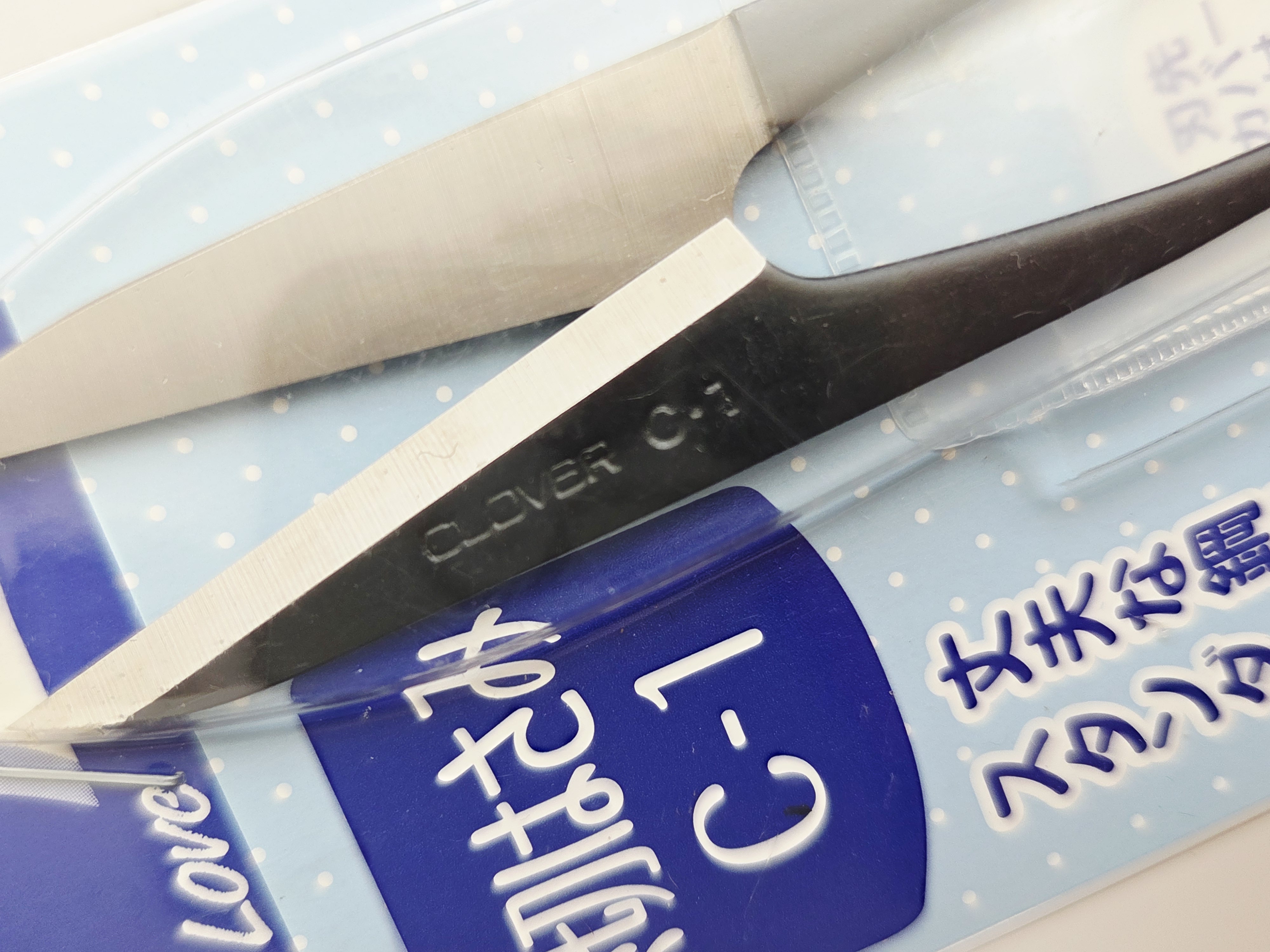 Clover C1 Japoniškos siūlų žirklutės (糸切りばさみ – itokiri basami)