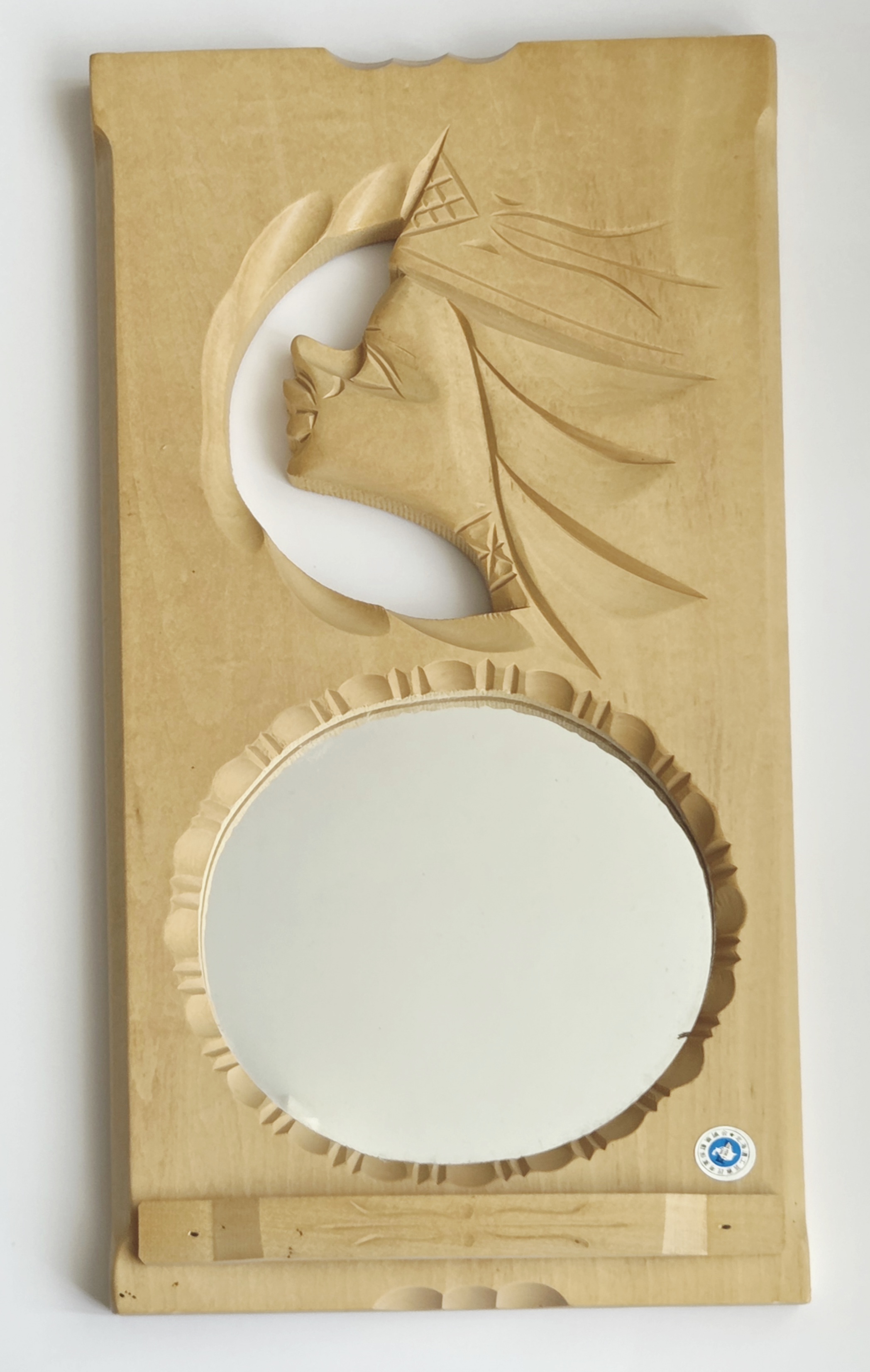 Vintage rankų darbo Ainu Carving pakabinamas veidrodis