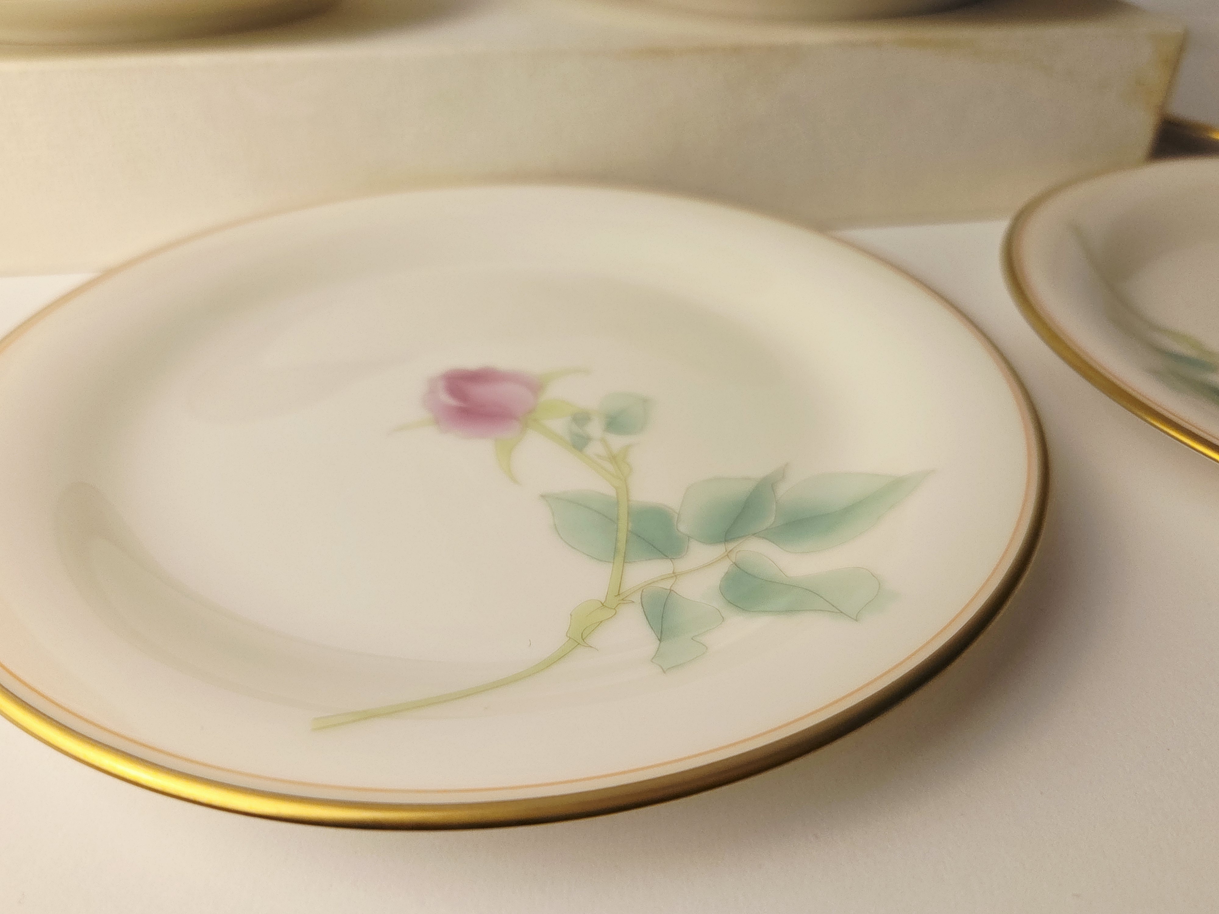 Vintage Koransha „Bright Rose“ porceliano desertinių lėkščių rinkinys (5 vnt.)