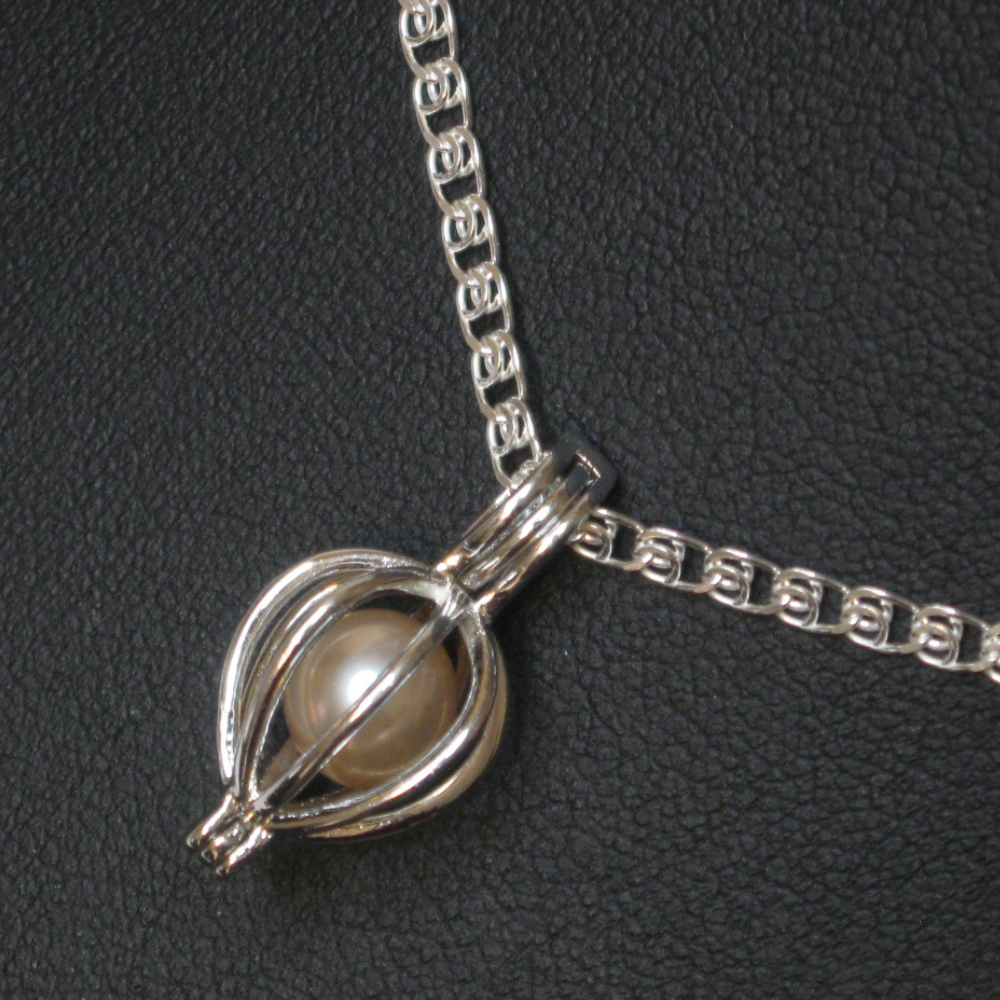 Freshwater Cultured Pearl Pendant Necklace