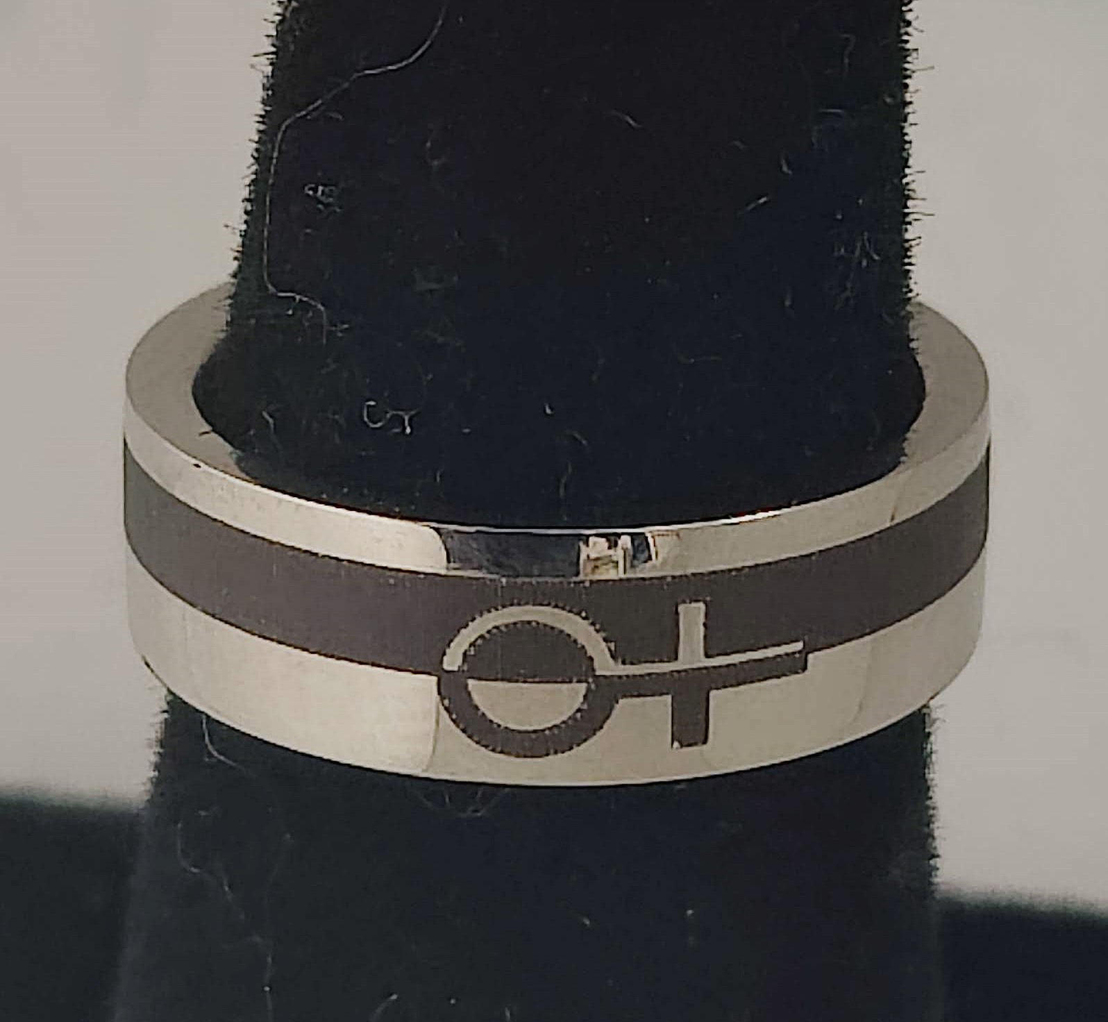 Stylish Stainless Steel Ring with Female Symbol