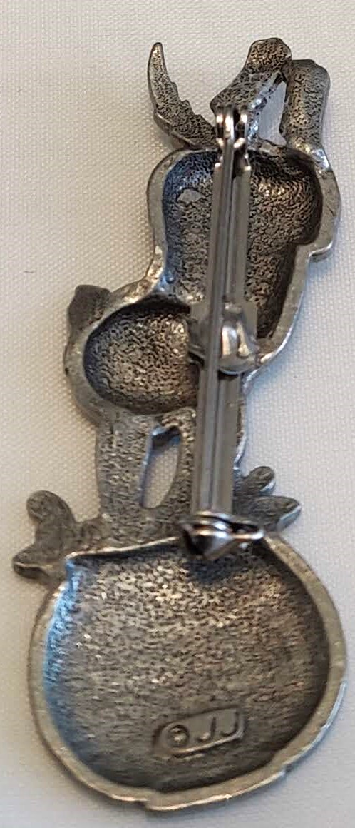 Vintage Signed Jonette Jewelry )JJ) Decorative Cat and Fish Pin