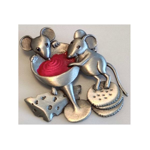 Vintage Signed Jonette Jewelry (JJ) Mouse-Themed Cheese & Cracker Pin