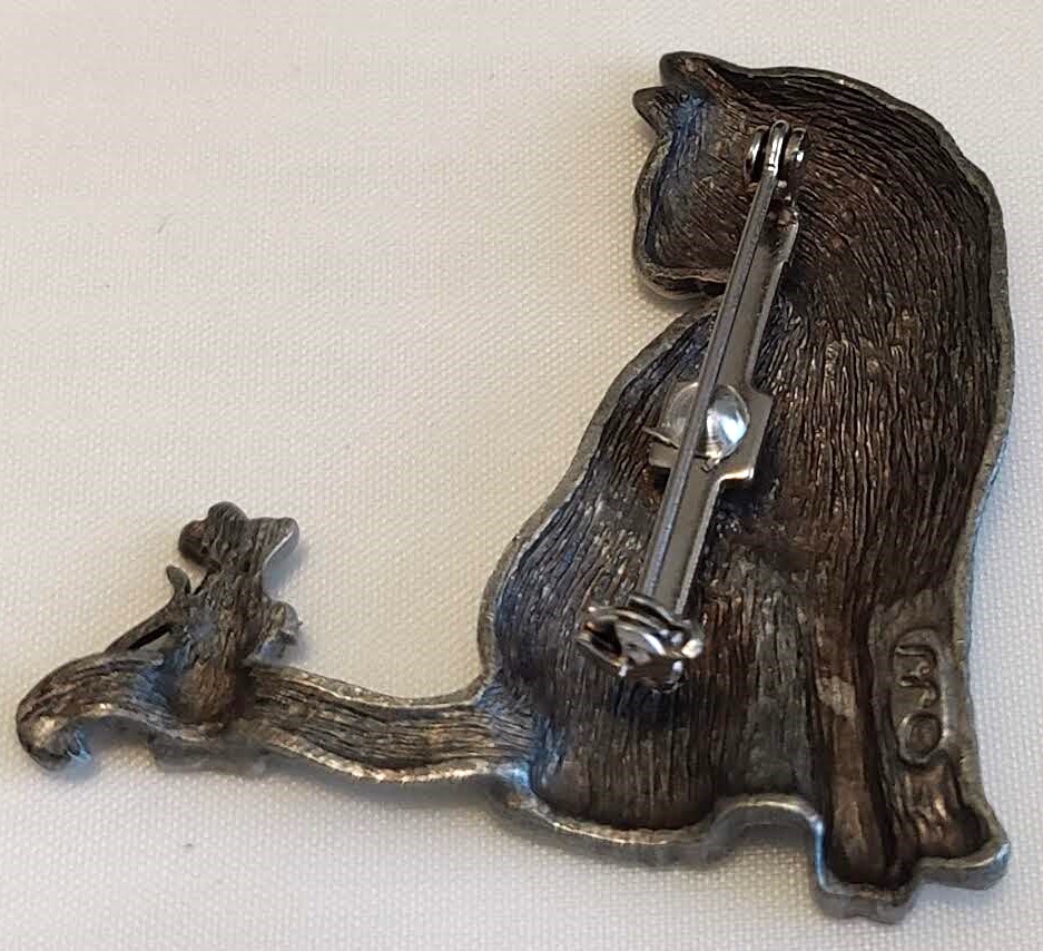 Vintage Signed Jonette Jewelry (JJ)  Cat and Mouse Pin